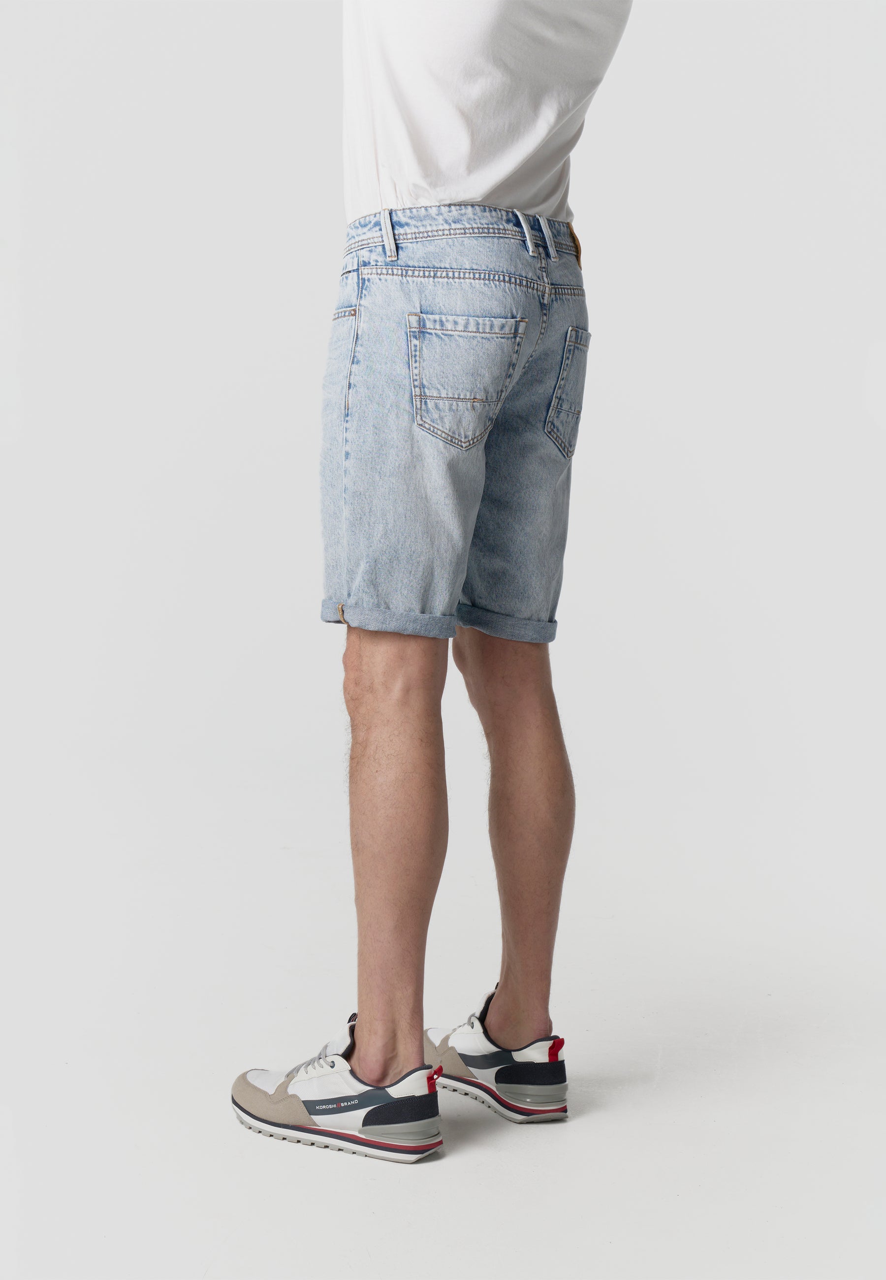 Men's relaxed denim jeans