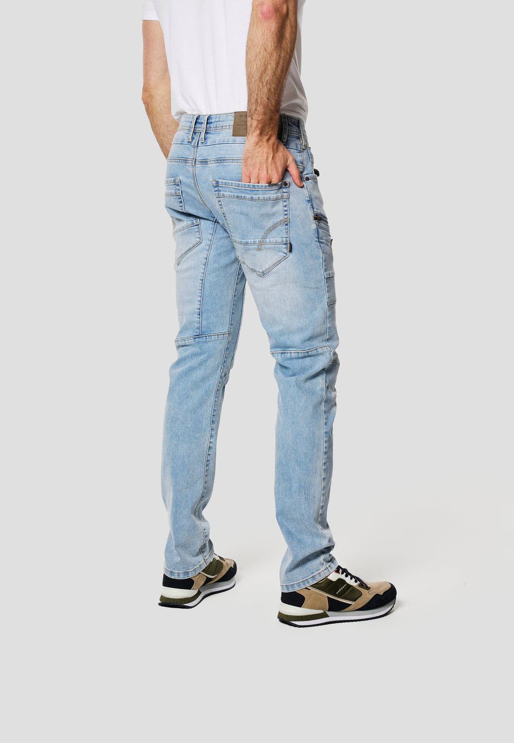 2611PT37-000300-2611PT37_000300_5