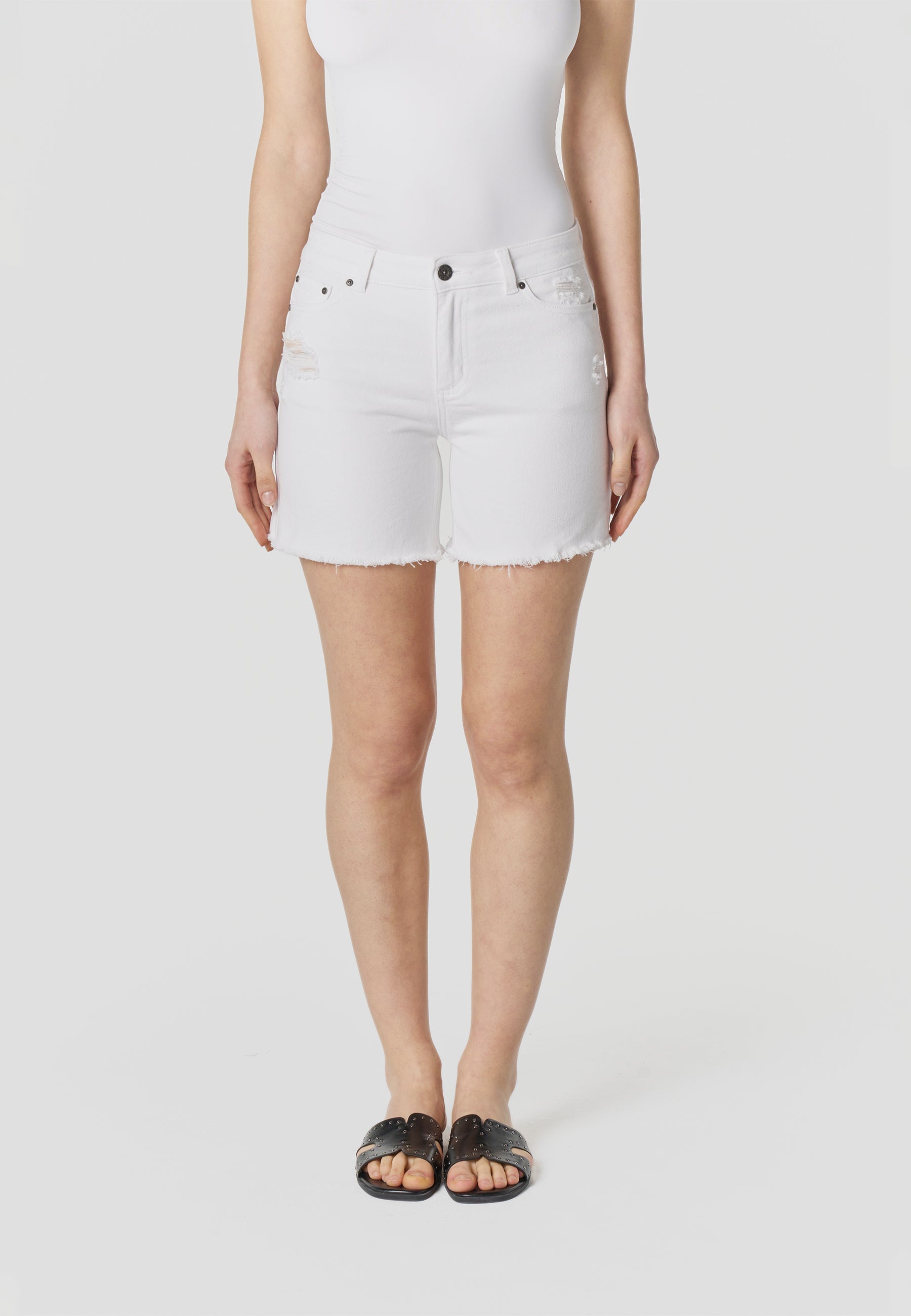 Women's slim cotton shorts