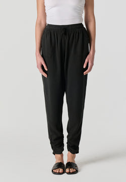 Women's black lyocell jogger pants - Koroshi 2612PT86