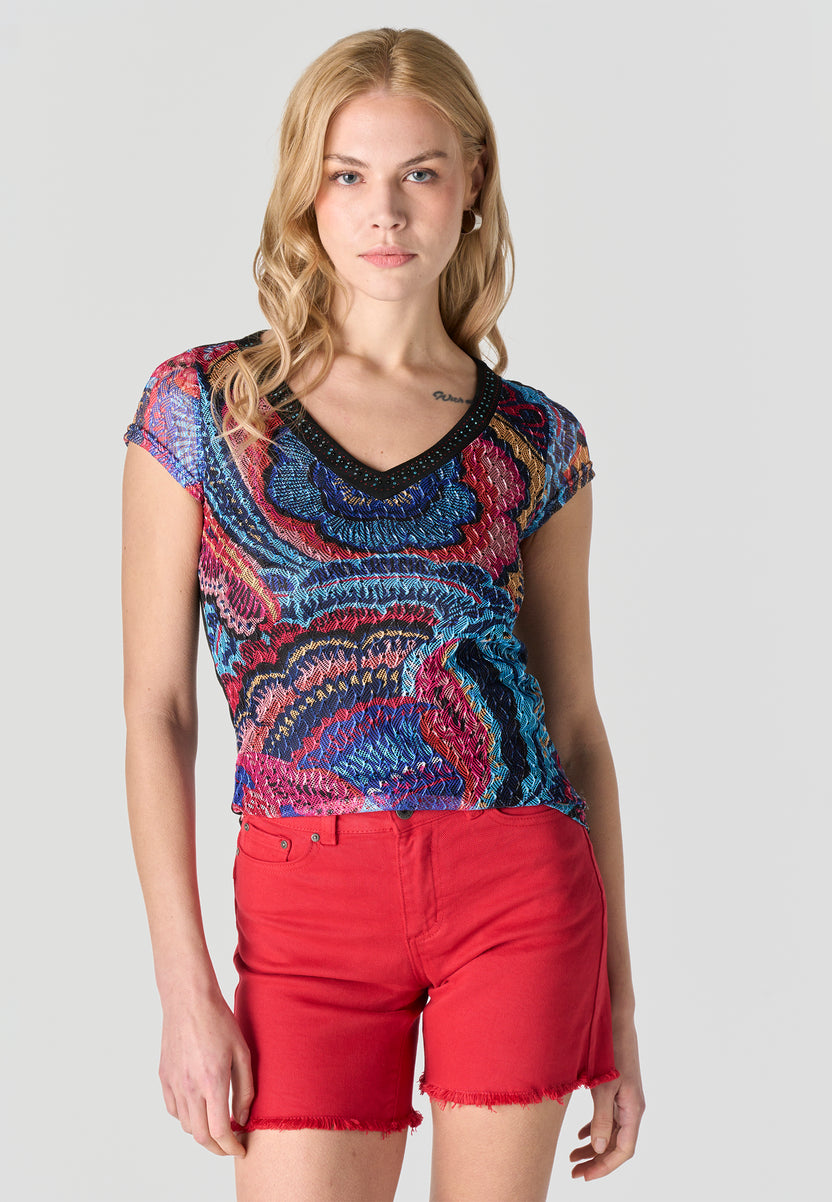 Multicolor women's printed V-neck short-sleeved crochet t-shirt - Koroshi 2612TP07