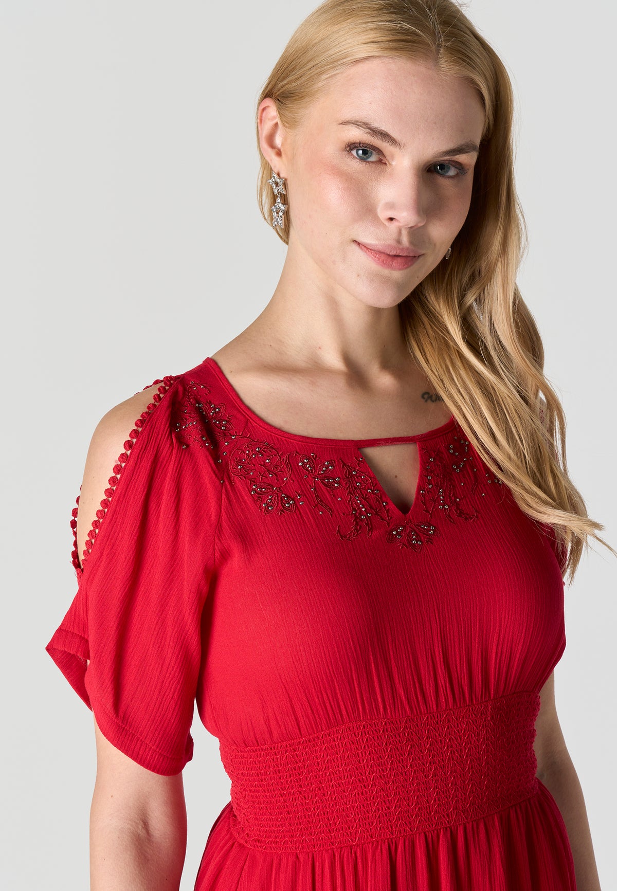 Abito corto ricamato da donna rosso - Koroshi 2612VS15