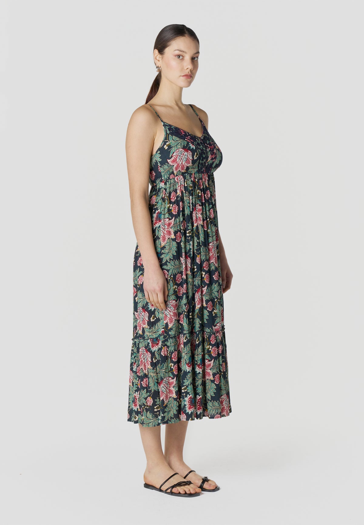 Mehrfarbiges langes Trägerkleid mit Blumenmuster für Damen – Koroshi 2612VS85