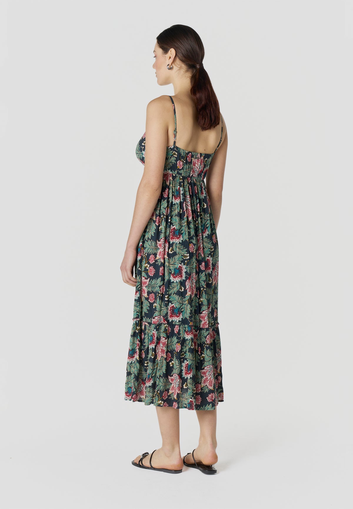 Mehrfarbiges langes Trägerkleid mit Blumenmuster für Damen – Koroshi 2612VS85