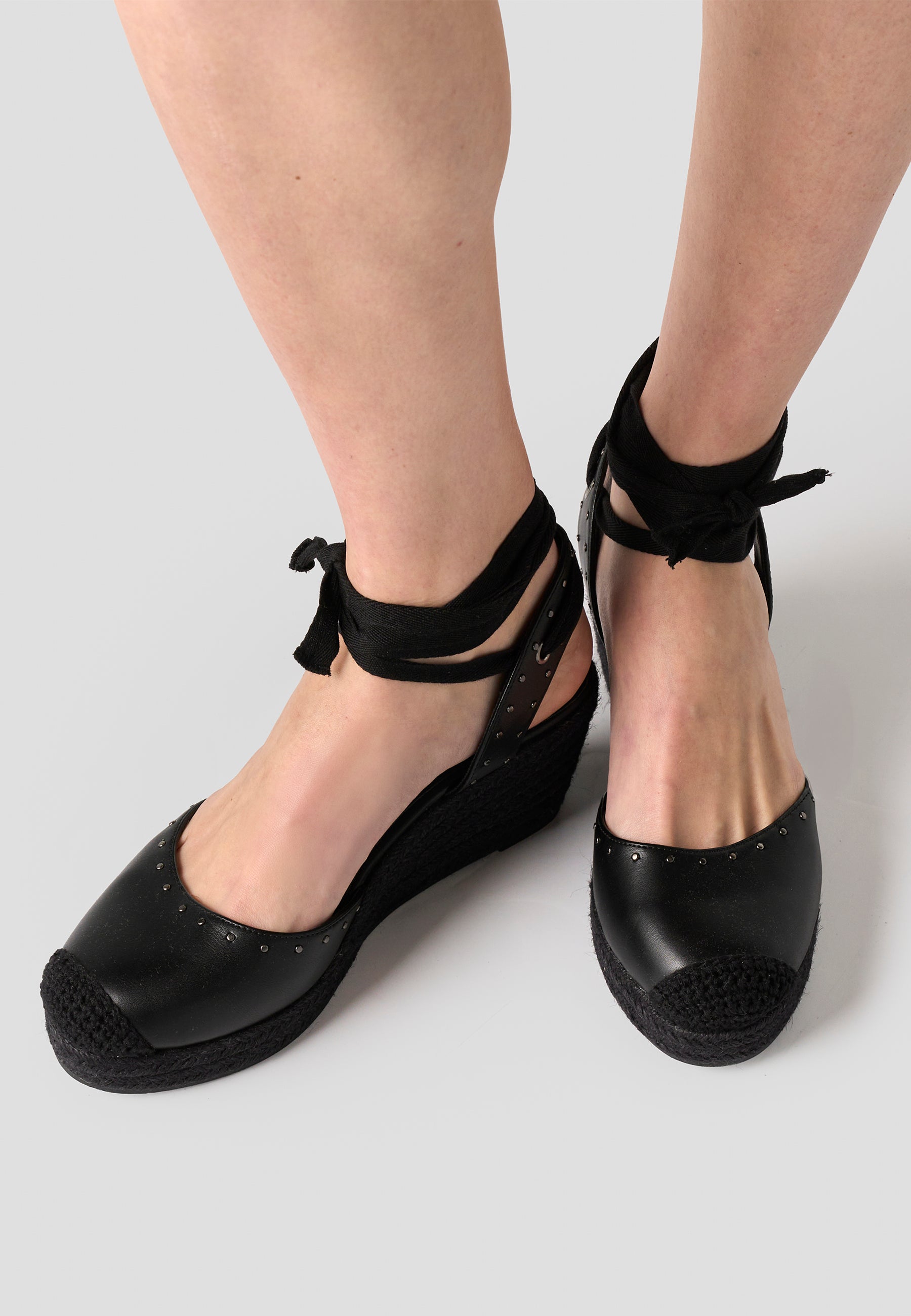 Sandale compensée mi-sparte femme noire effet cuir