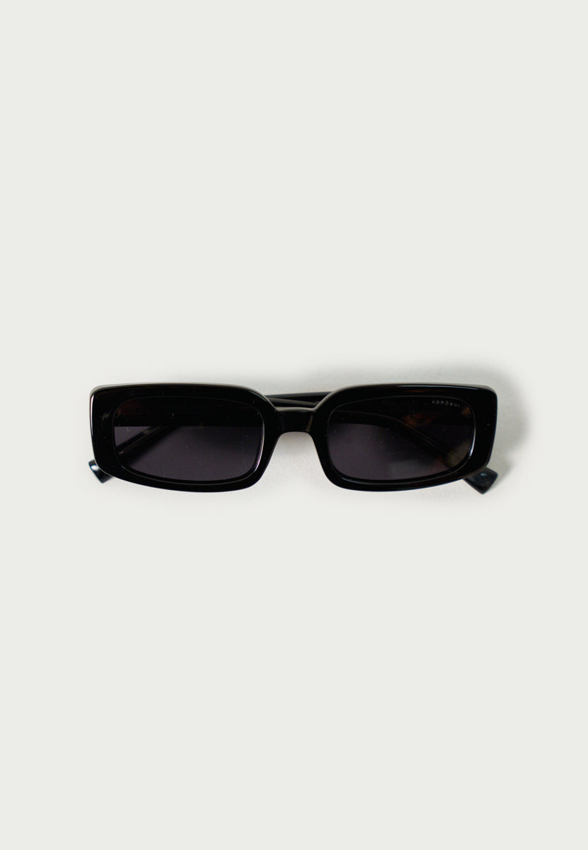 Gafas de Sol Mujer Rectangulares Negras Lentes Polarizadas Efecto Ahumado Prot. UV – KOROSHI