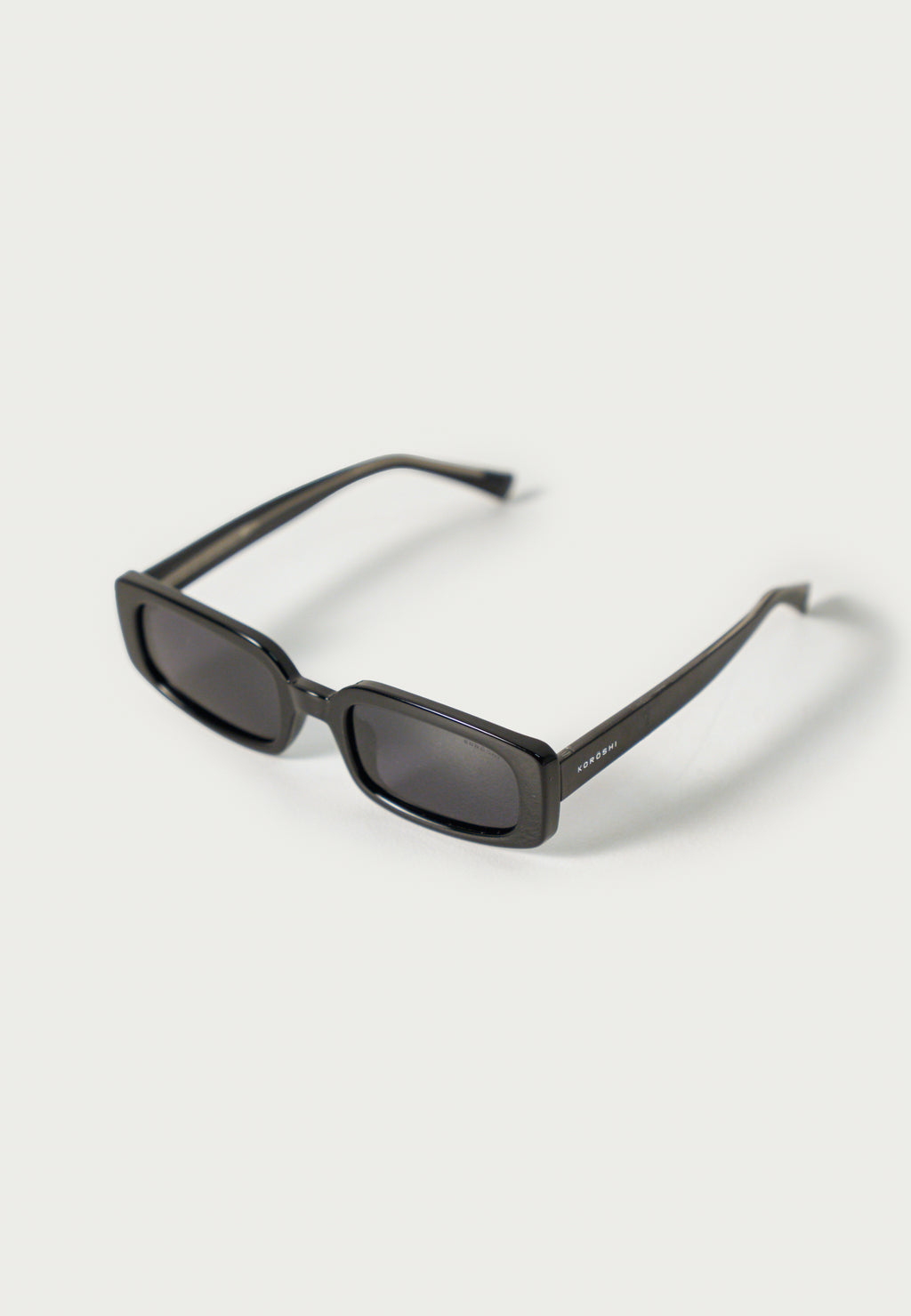 Gafas de Sol Mujer Rectangulares Negras Lentes Polarizadas Efecto Ahumado Prot. UV – KOROSHI