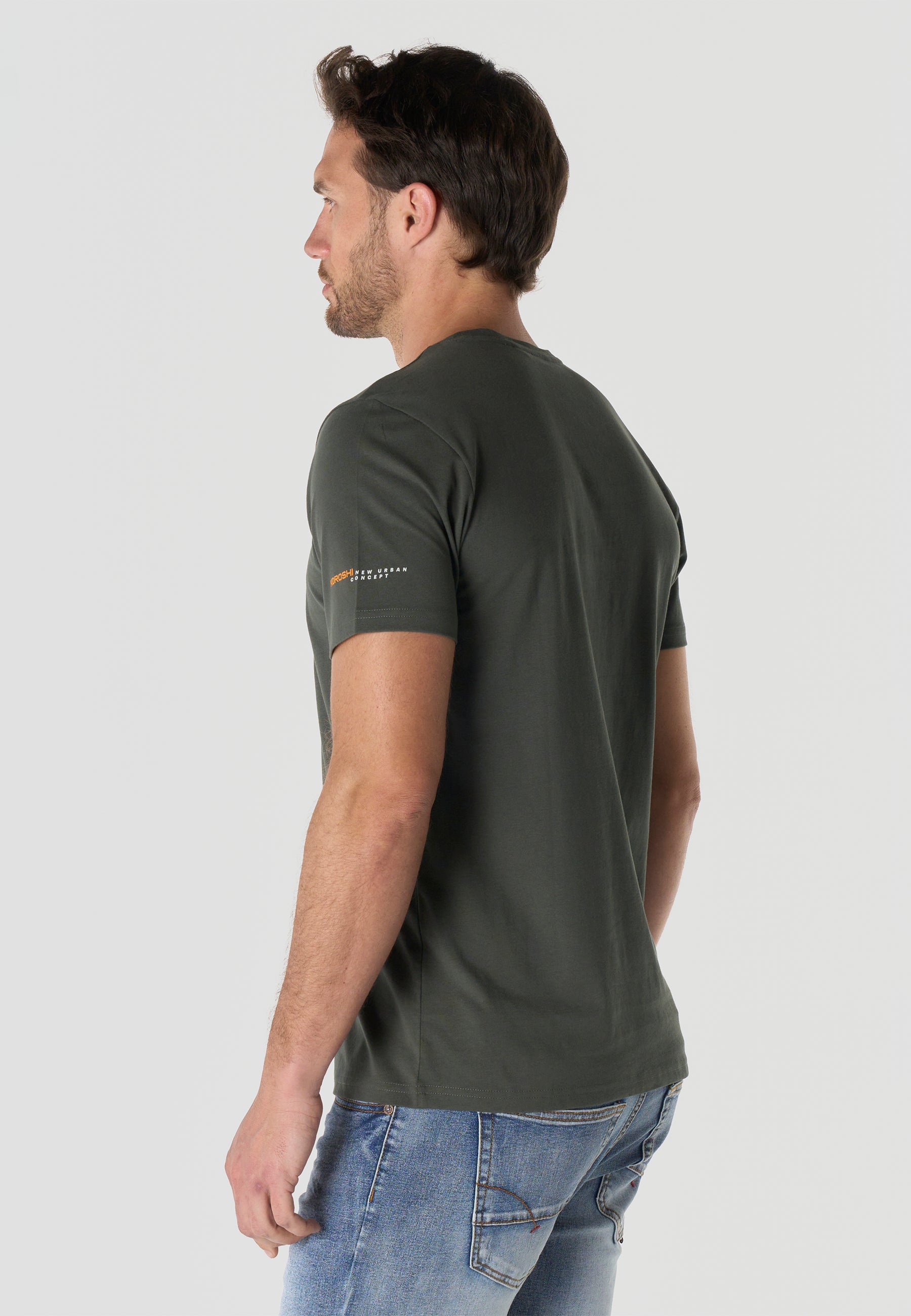 Camiseta Hombre Manga Corta Estampada Kaki Cuello Redondo Regular Fit – KOROSHI