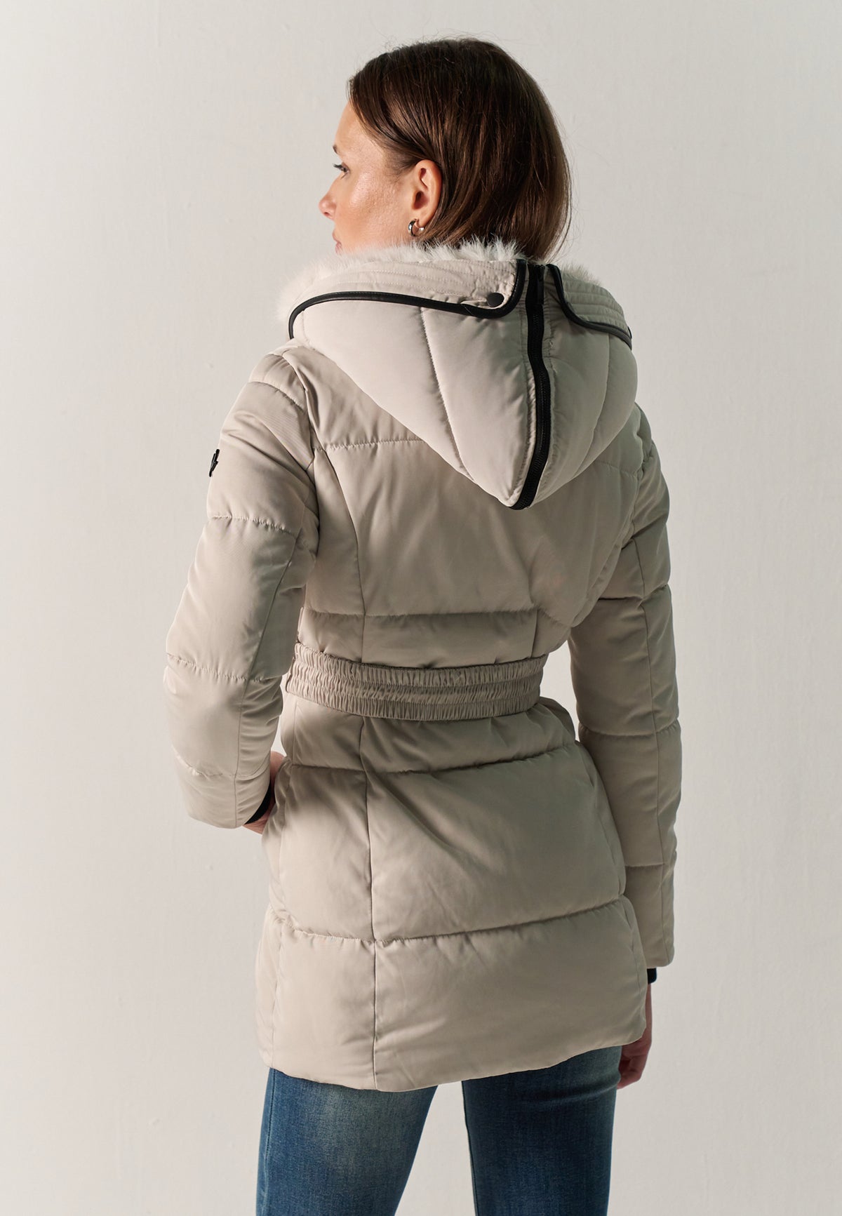 2622JA56_000130_6.jpg