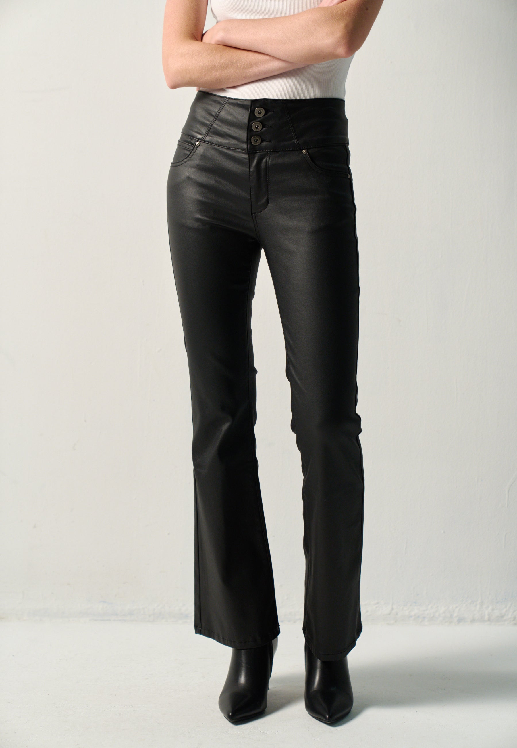 Damen Hose Corset Bootcut Push-up Schwarz – Koroshi