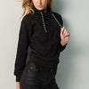 Dessuadora dona coll alt brodada negra – Koroshi
