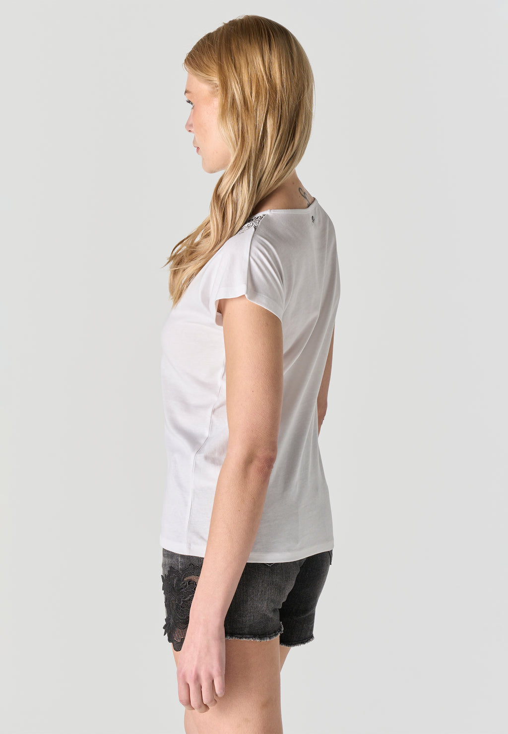 Camiseta Mujer Estampado Animal Foil Blanca – Koroshi