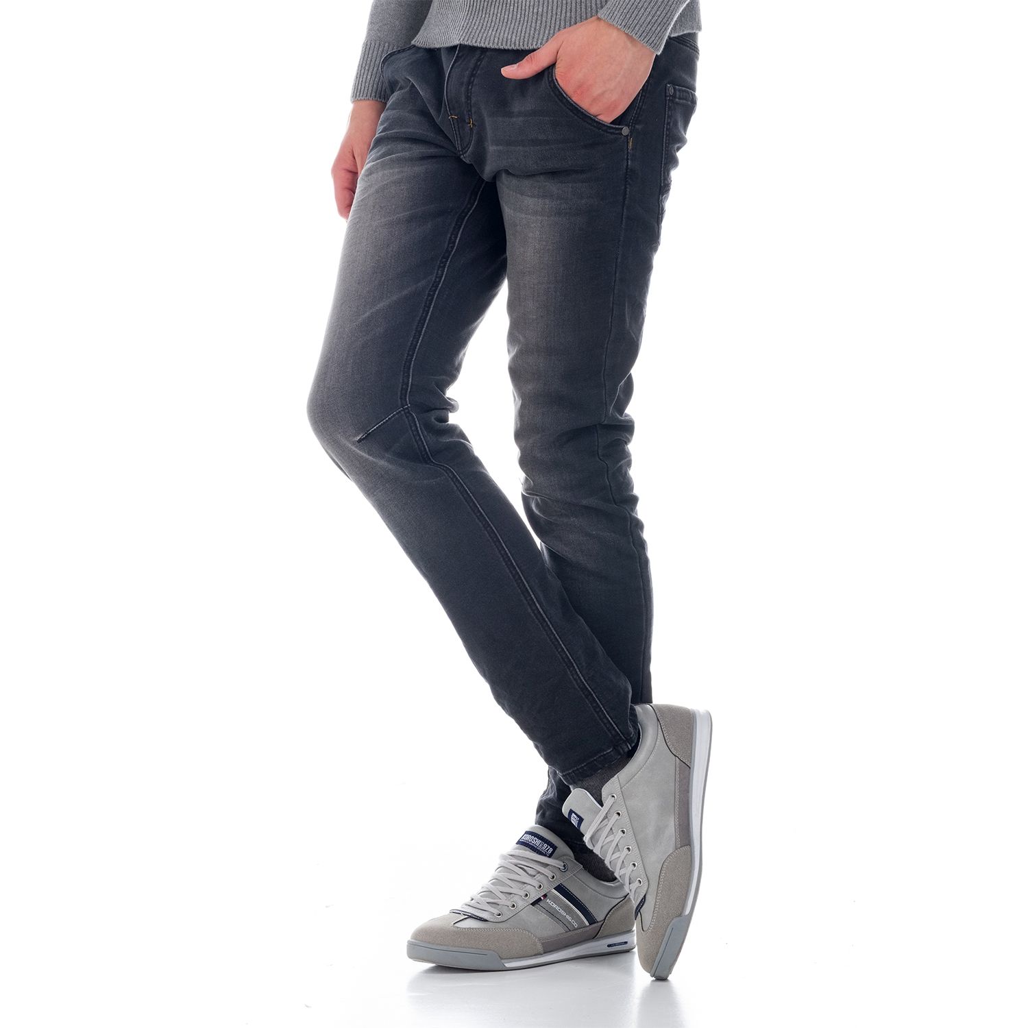 Denim slim negro desgastado 1