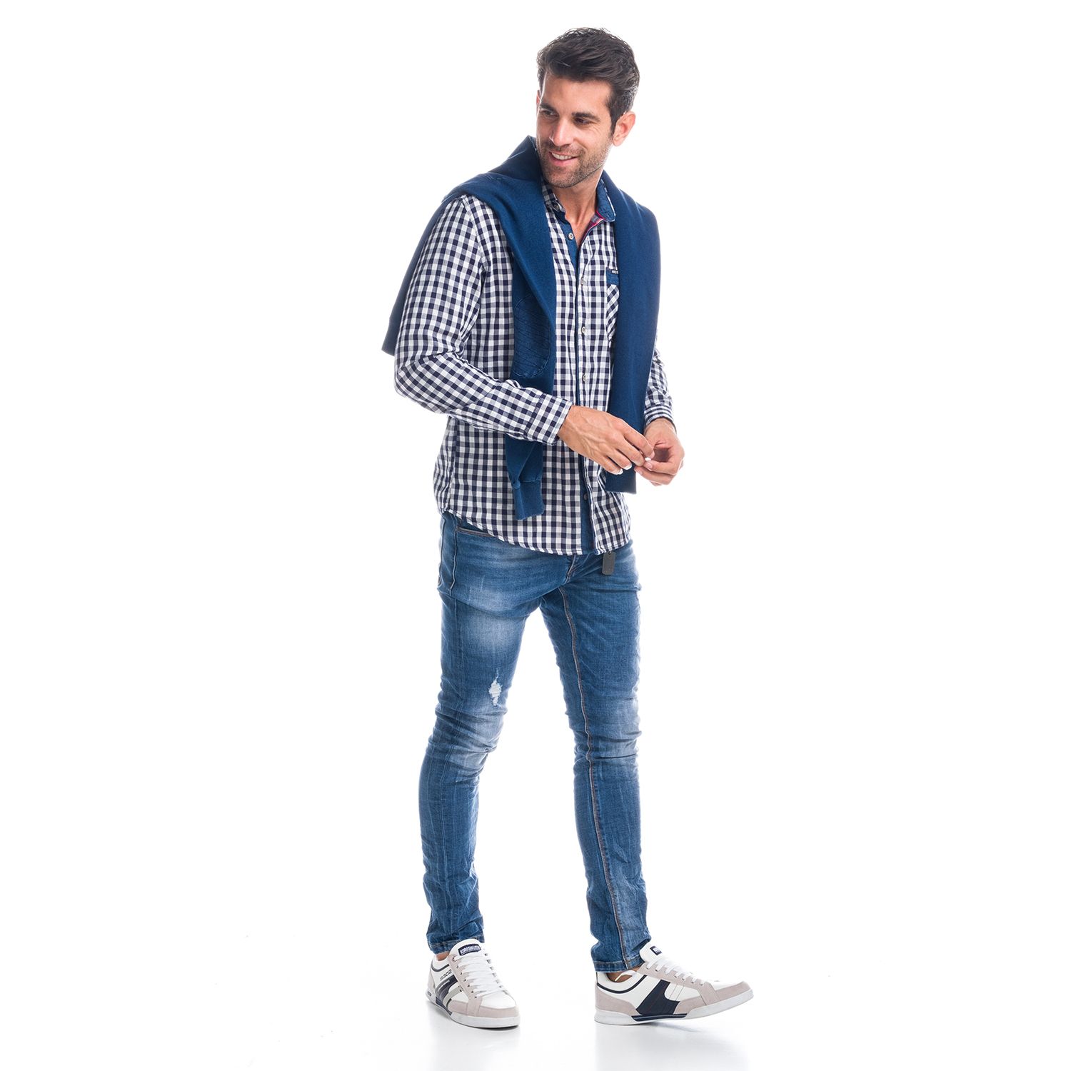 Denim slim azul detalle chapa 3