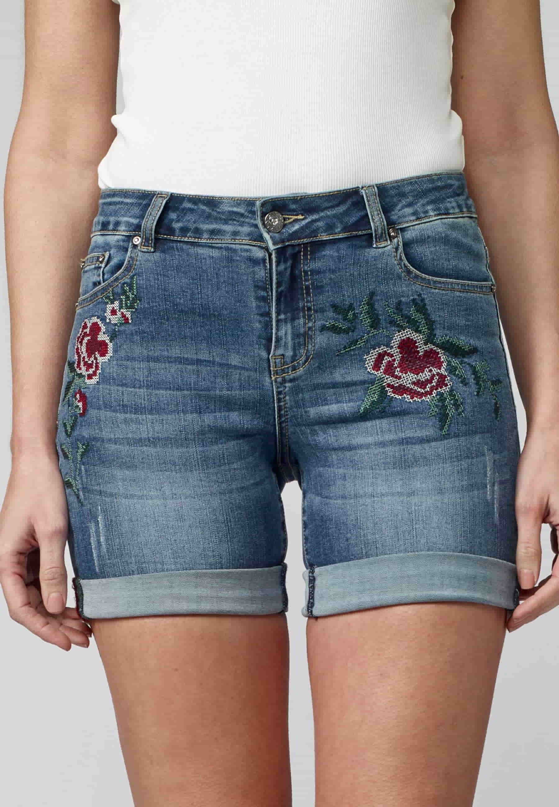 Pantalón corto short con Estampado Floral color Azul para Mujer