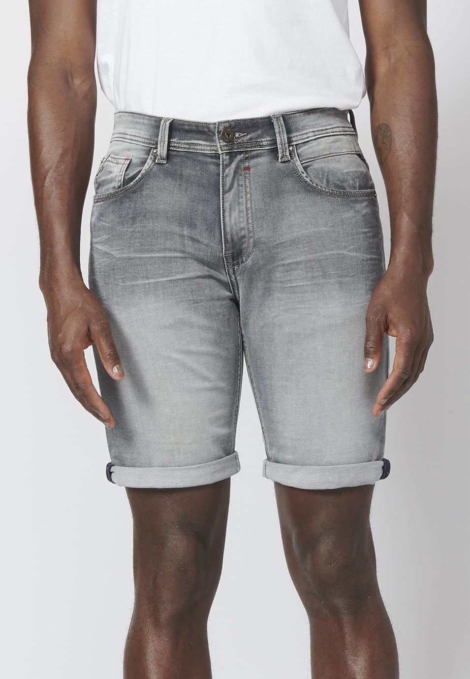 Jeansshorts aus Strick in Regular Fit 4