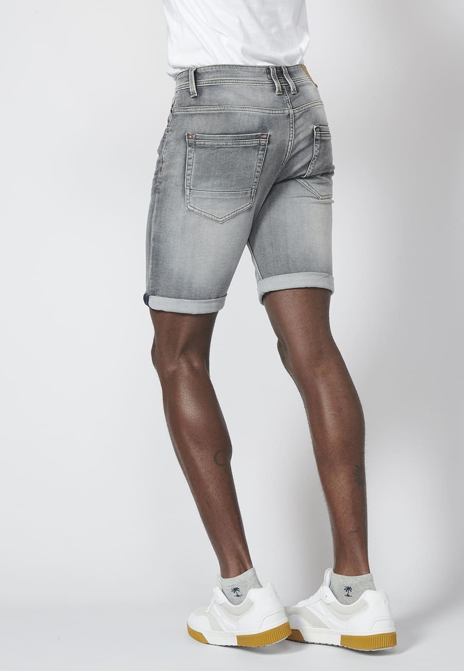 Jeansshorts aus Strick in Regular Fit 1