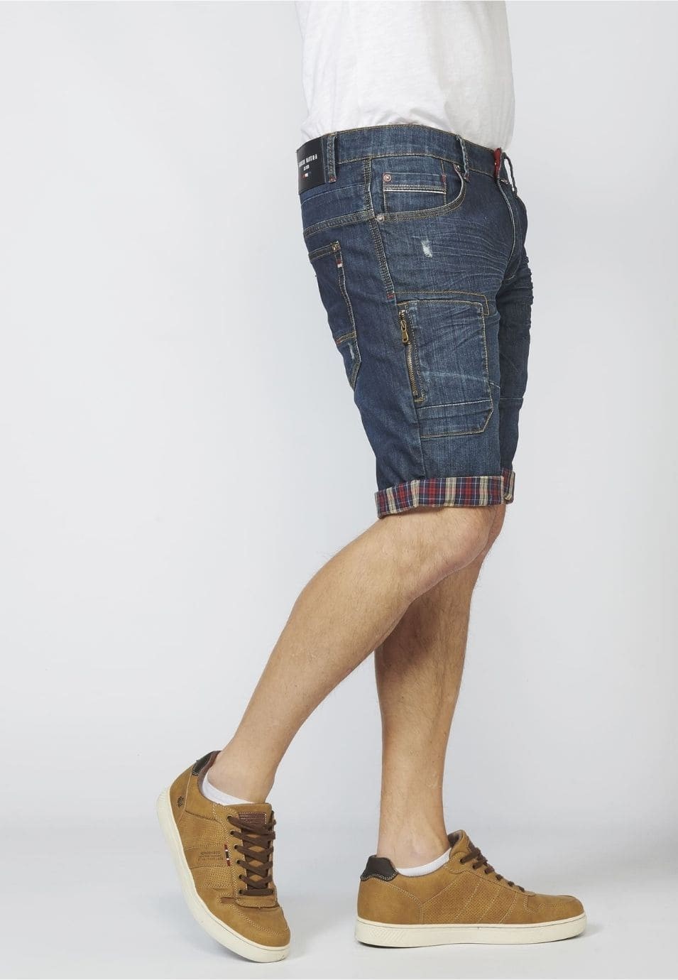 Pantalón corto denim cortes regular fit con siete bolsillos y efecto desgastado 100% algodón para Hombre 2