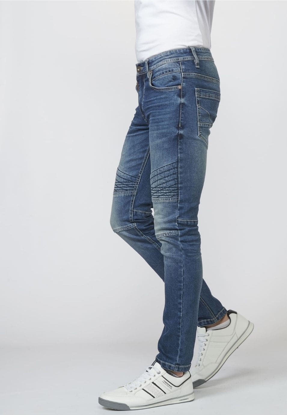 Pantalón Largo, Jeans biker skinny fit con Cinco Bolsillos y Efecto Gastado para Hombre 5