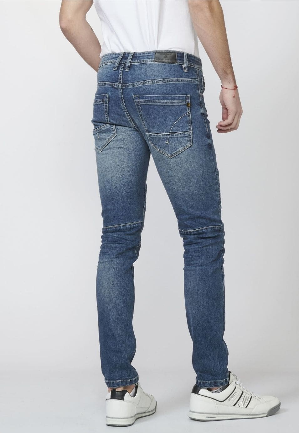 Pantalón Largo, Jeans biker skinny fit con Cinco Bolsillos y Efecto Gastado para Hombre 4