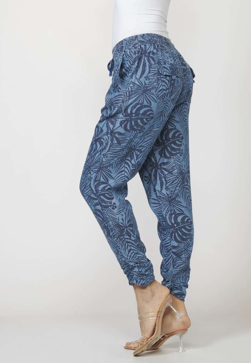 Pantalón de Mujer Deportivo jogger con Estampado Tropical y Cintura Elástica Ajustable 6