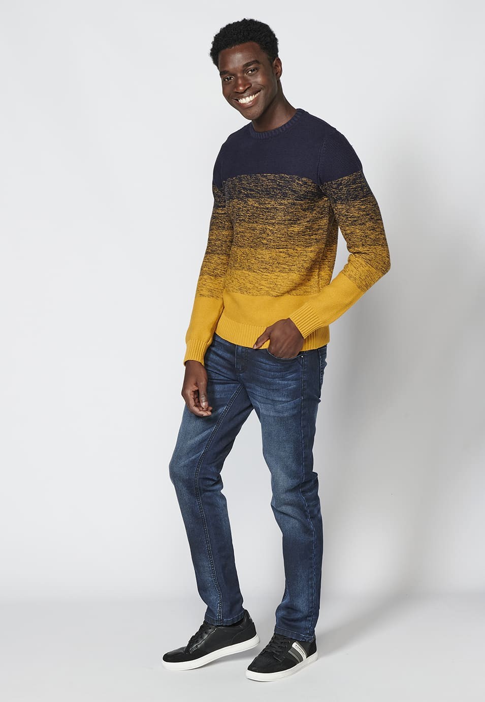 Pull en tricot à manches longues en coton de couleur dégradée pour hommes