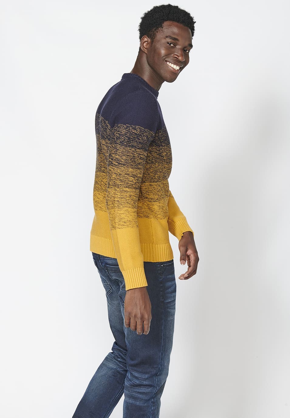 Pull en tricot à manches longues en coton de couleur dégradée pour hommes