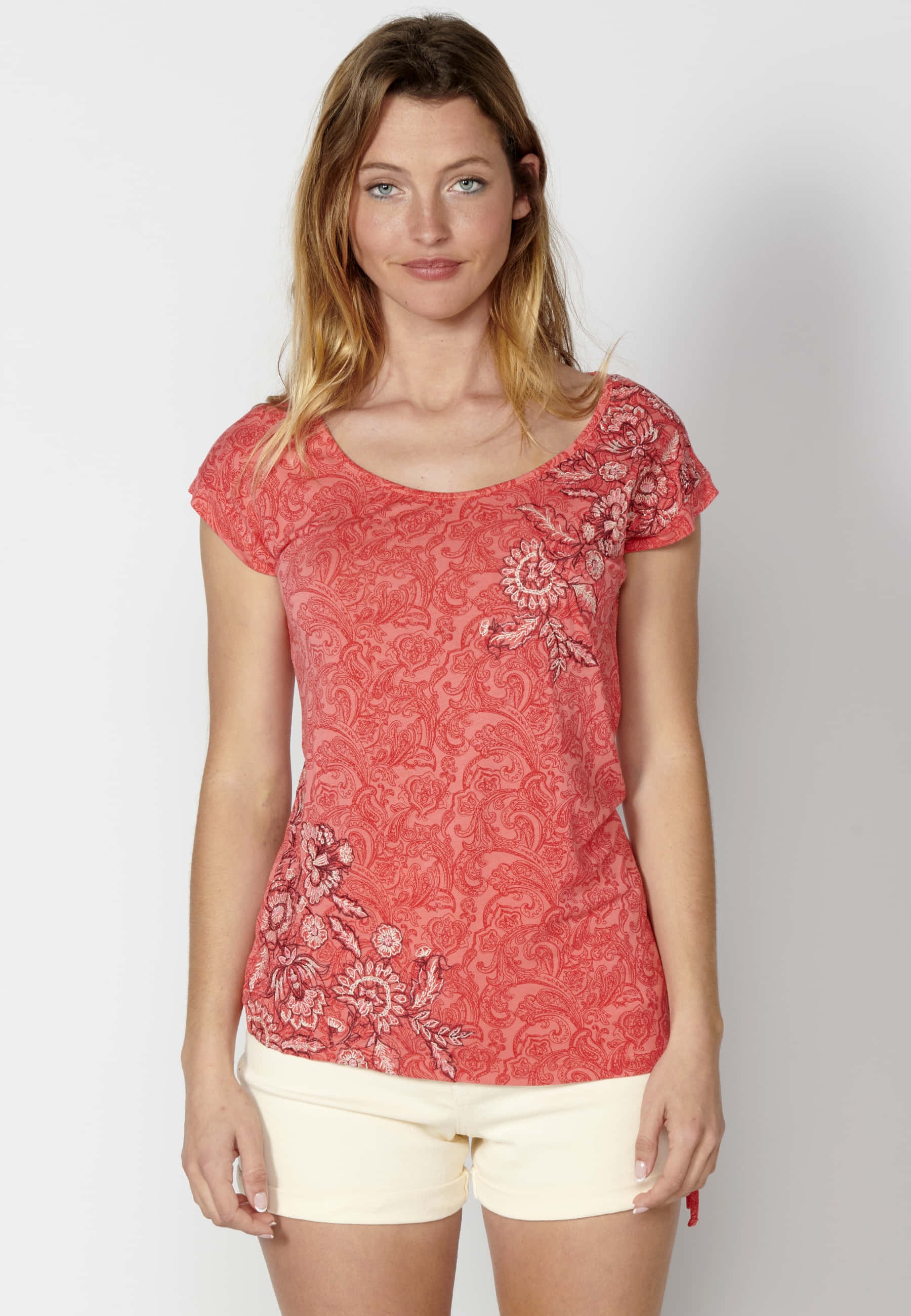 Short-sleeved T-shirt with floral print in Coral color for Women