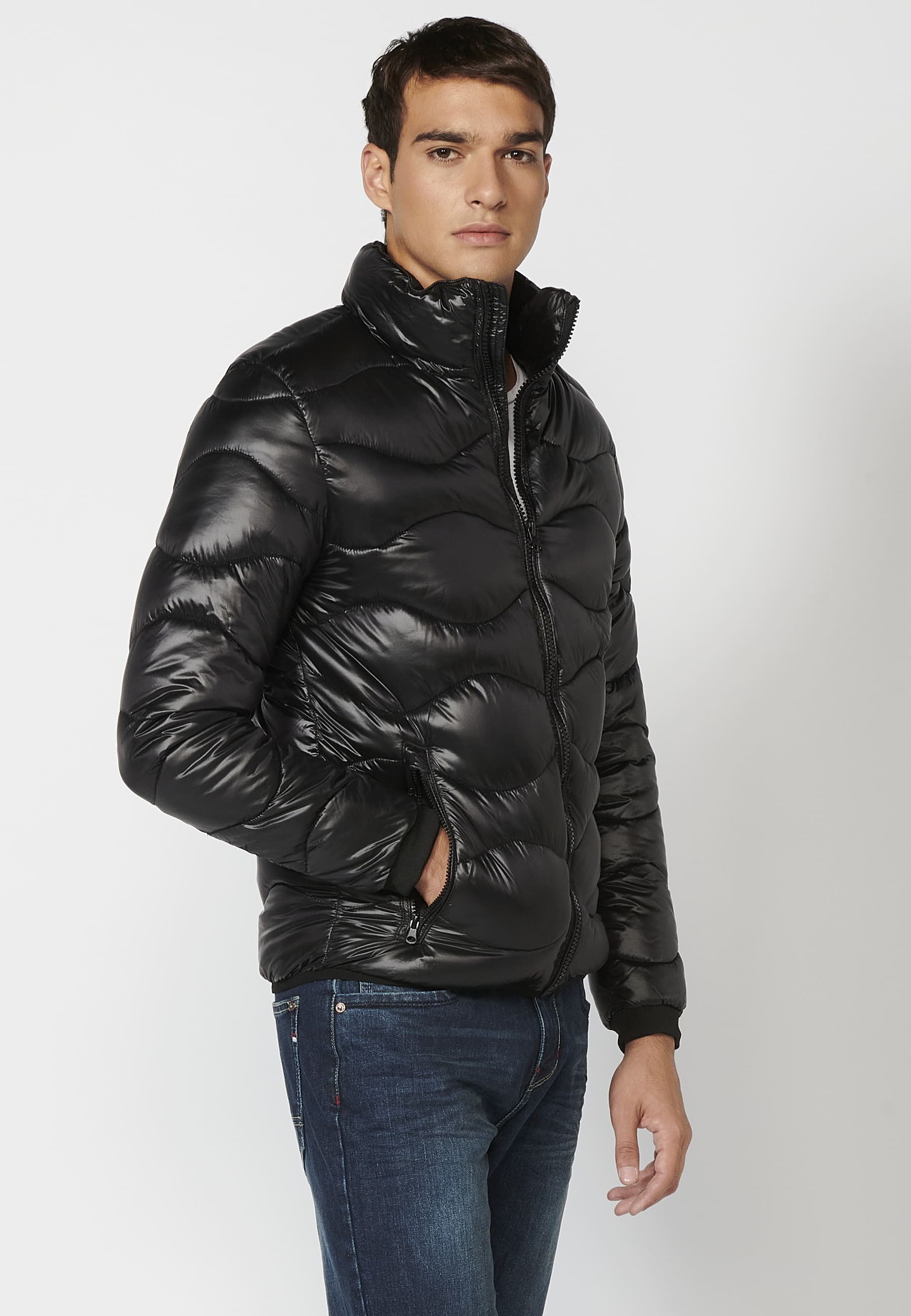 Parka cazadora acolchada, con capucha, color Negro, para Hombres