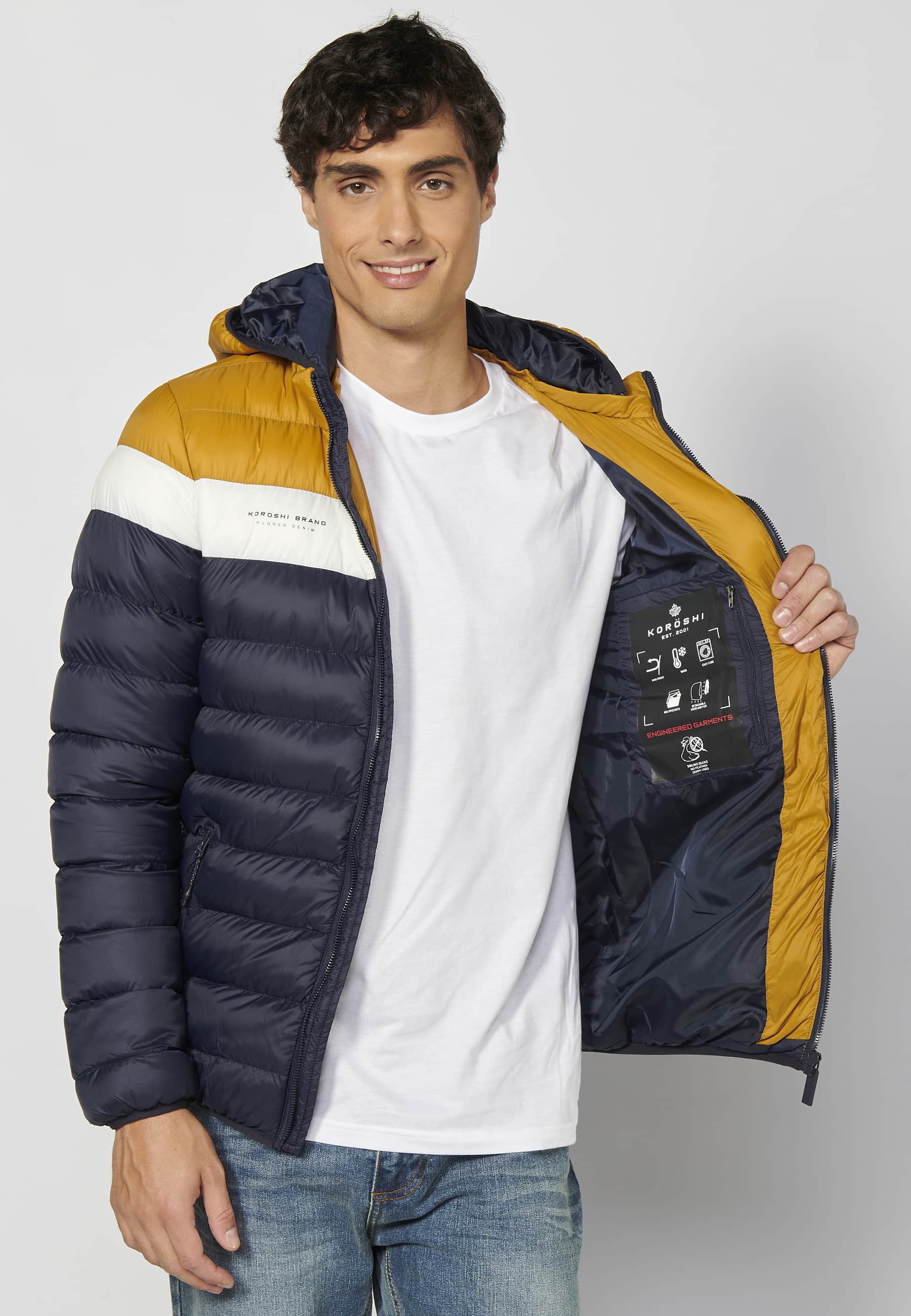 Kurze wattierte Jacke mit hohem Kragen und Kapuze in Blau für Herren 3