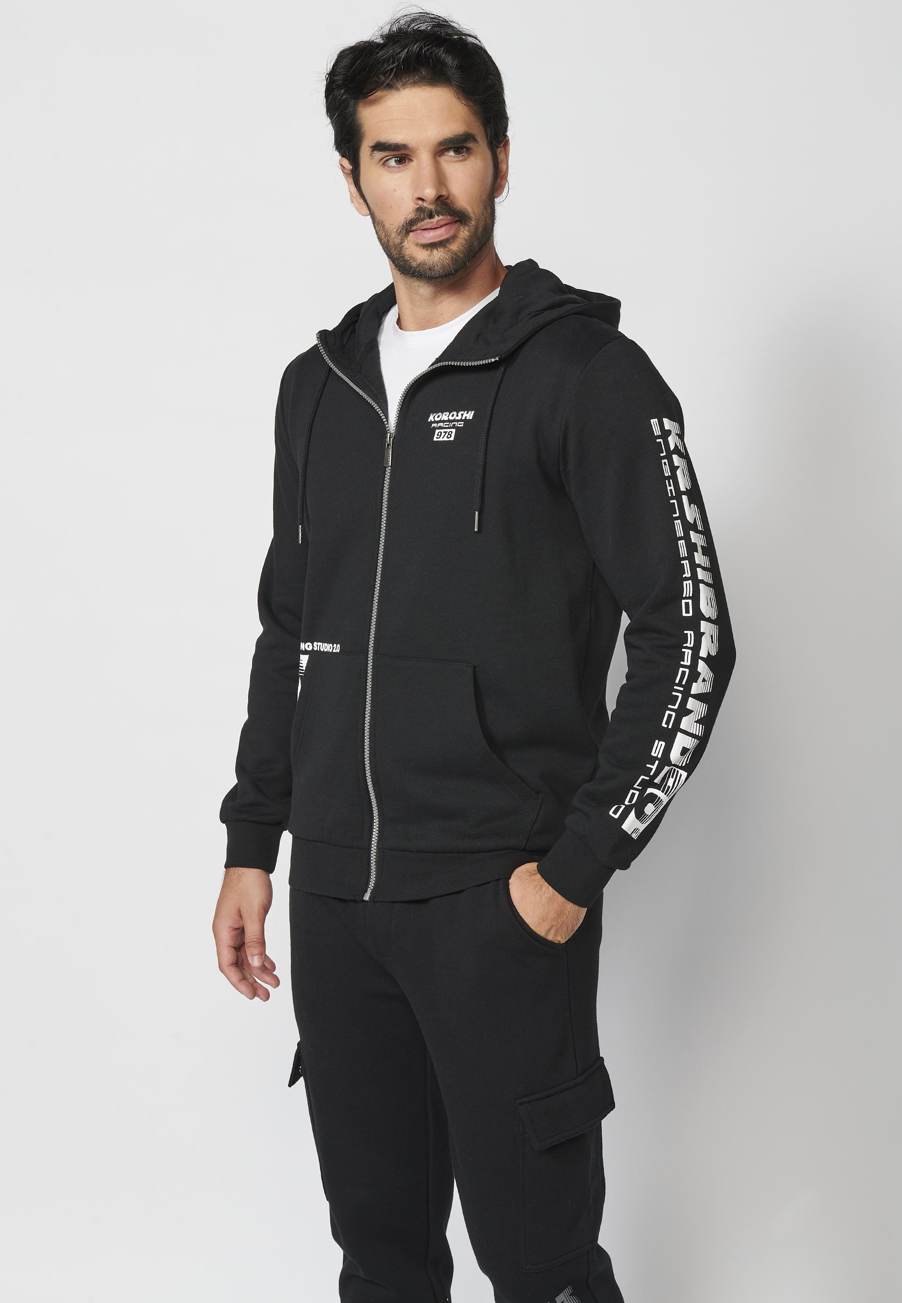 Veste sweat manches longues avec capuche ajustable, détail lettre sur la manche, coloris Noir pour Homme 4