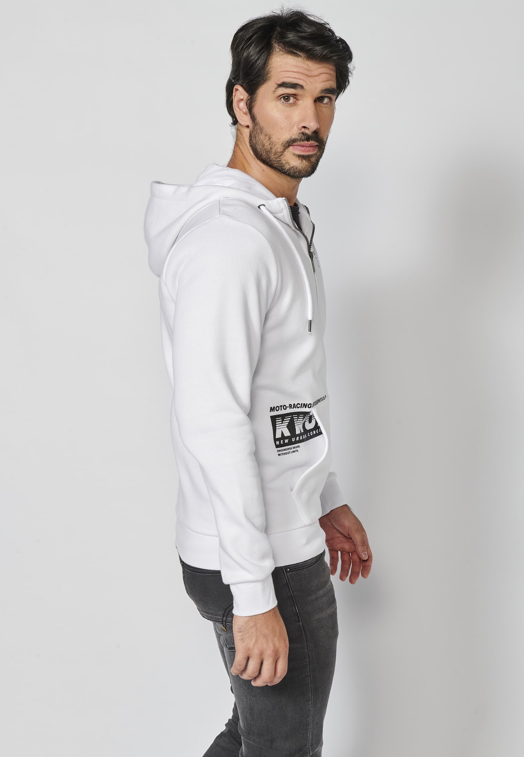 Veste sweat à manches longues avec capuche ajustable, détail lettre sur la manche, coloris Blanc pour Homme