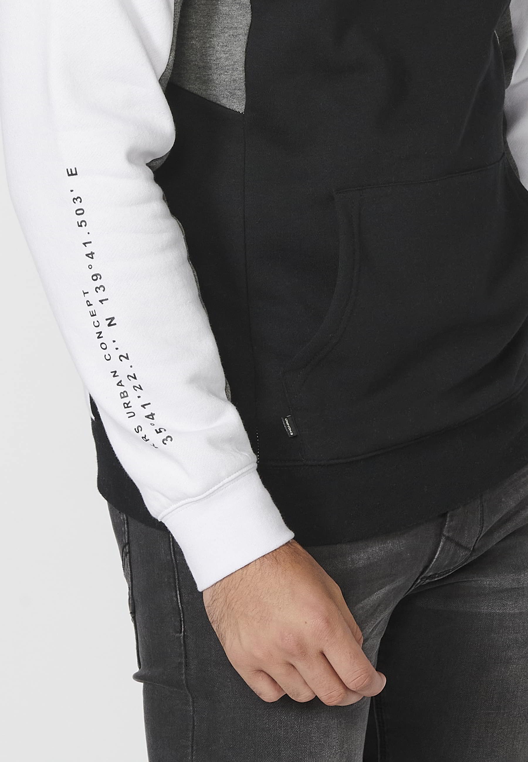 Sweat-shirt à manches longues avec col montant réglable avec cordon de serrage et poche avant de couleur Blanc pour Homme