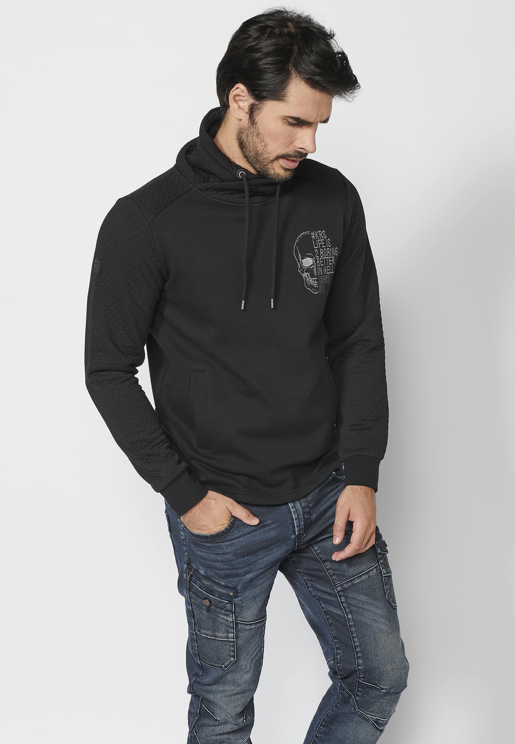 Schwarzes Herren-Sweatshirt mit Stehkragen und verstellbarer Vordertasche und langen Ärmeln