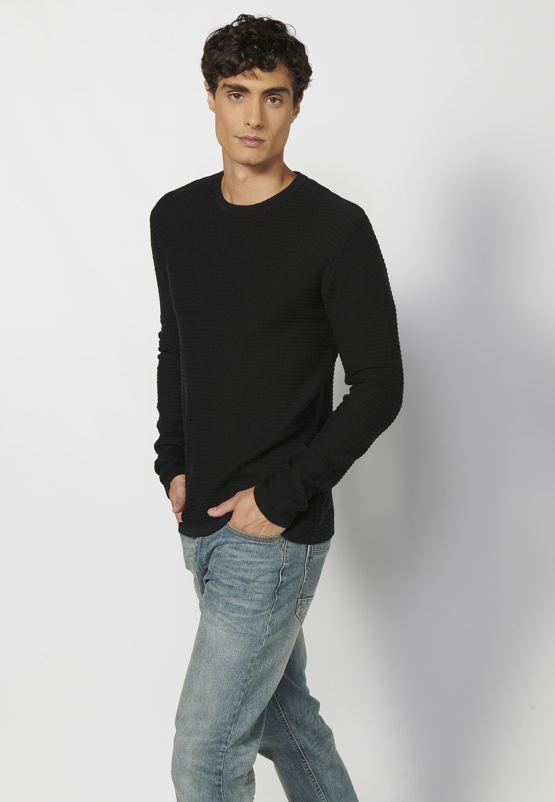 Black Long Sleeve Round Neck Cotton Tricot Sweater for Men