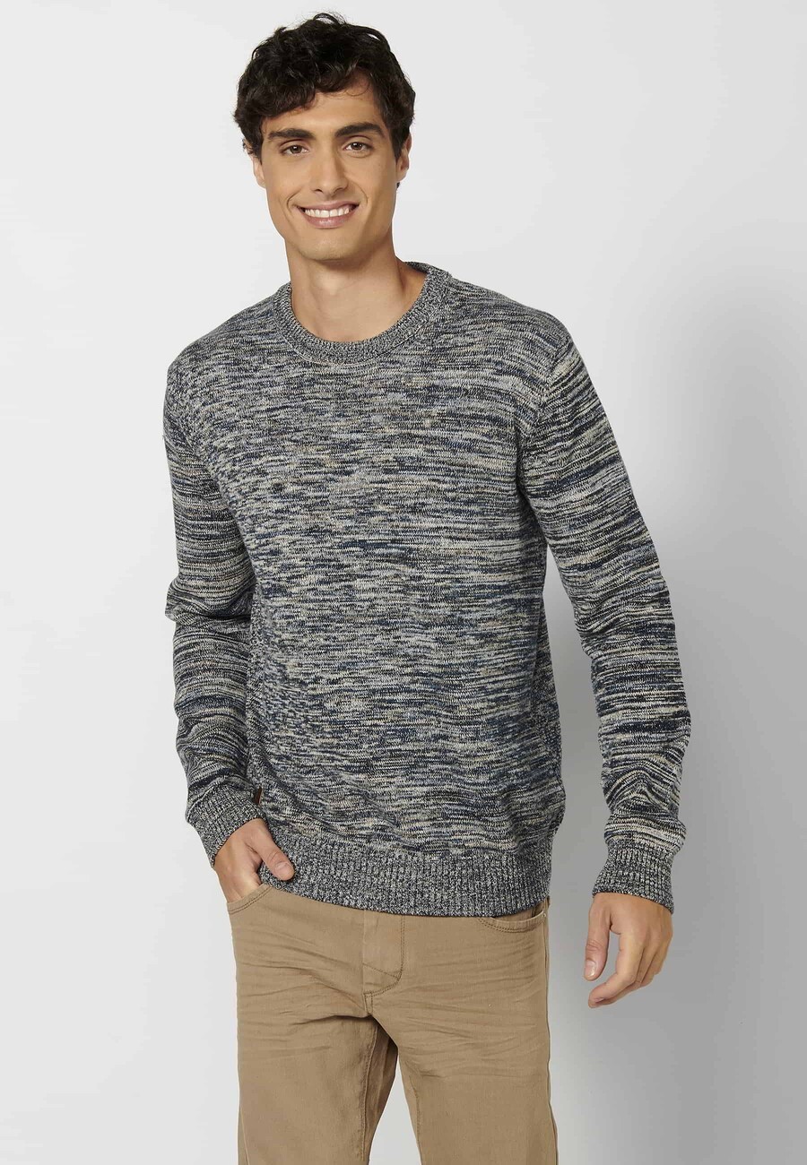 Men's heather gray round neck long sleeve knitted sweater