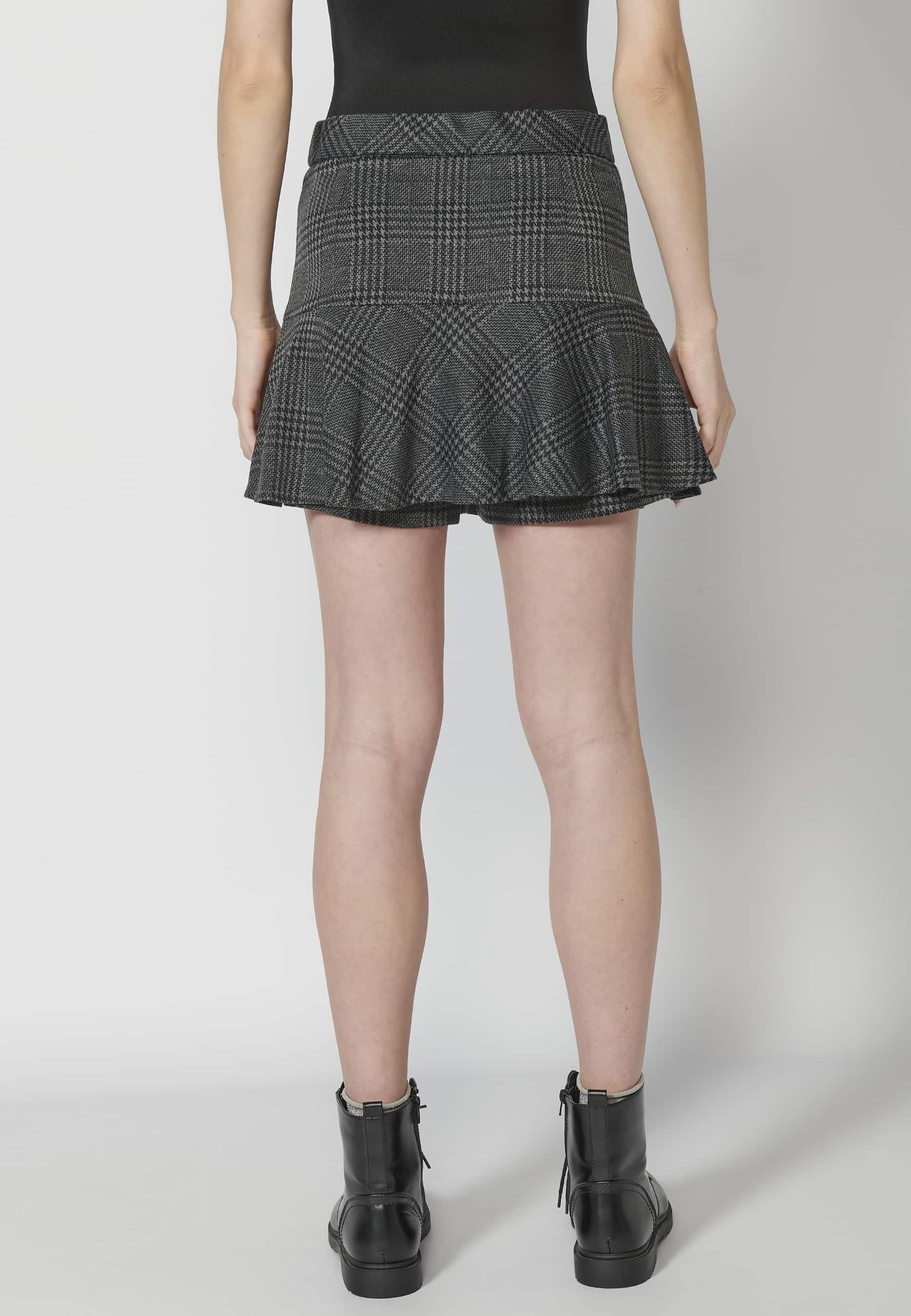 Black checkered print skort for Women 3