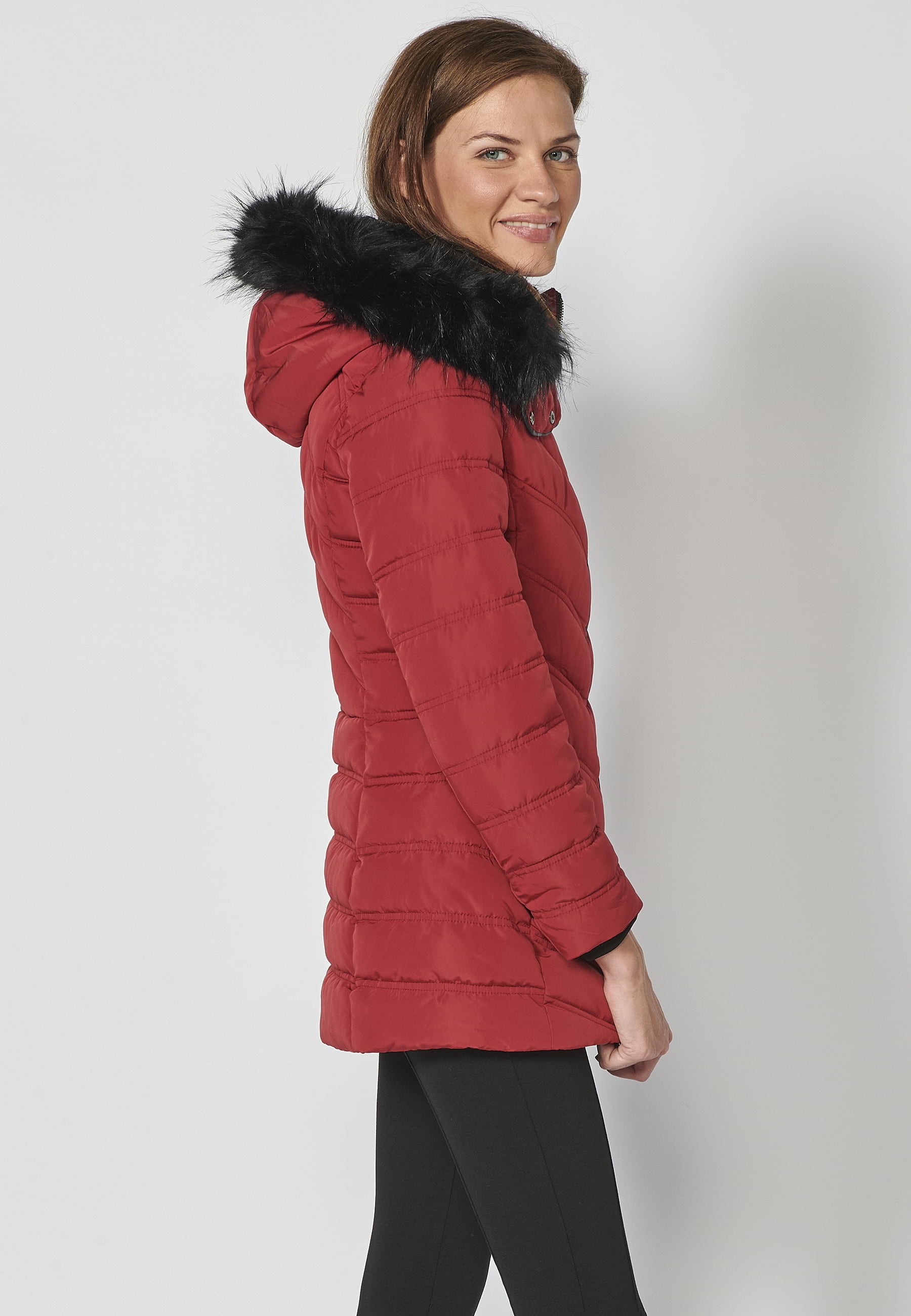 Chaqueta parka acolchada con cuello alto con capucha desmontable color Rojo para Mujer 6