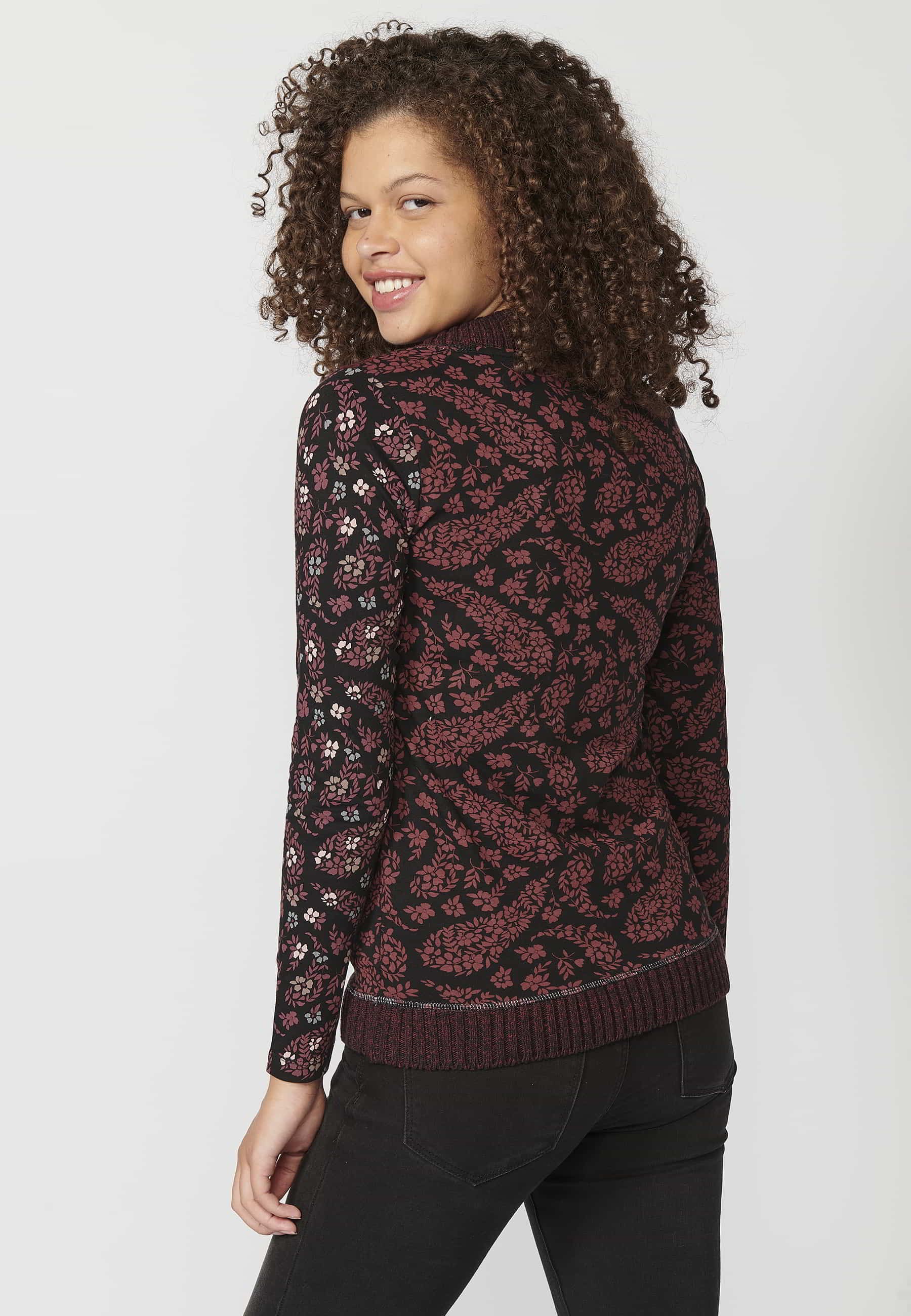 Burgundy long-sleeved cotton T-shirt with crossed V neckline and floral print for Woman 7