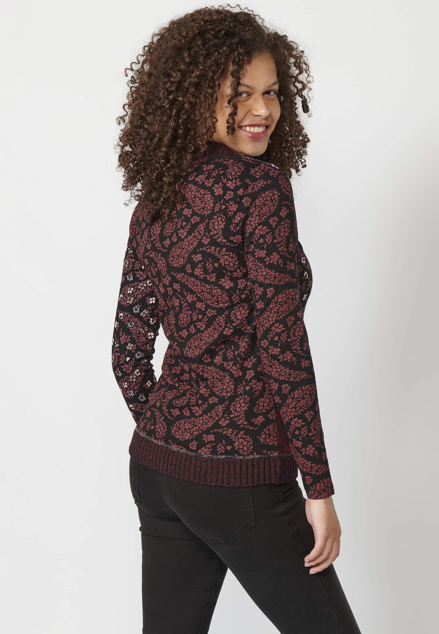 Burgundy long-sleeved cotton T-shirt with crossed V neckline and floral print for Woman 3