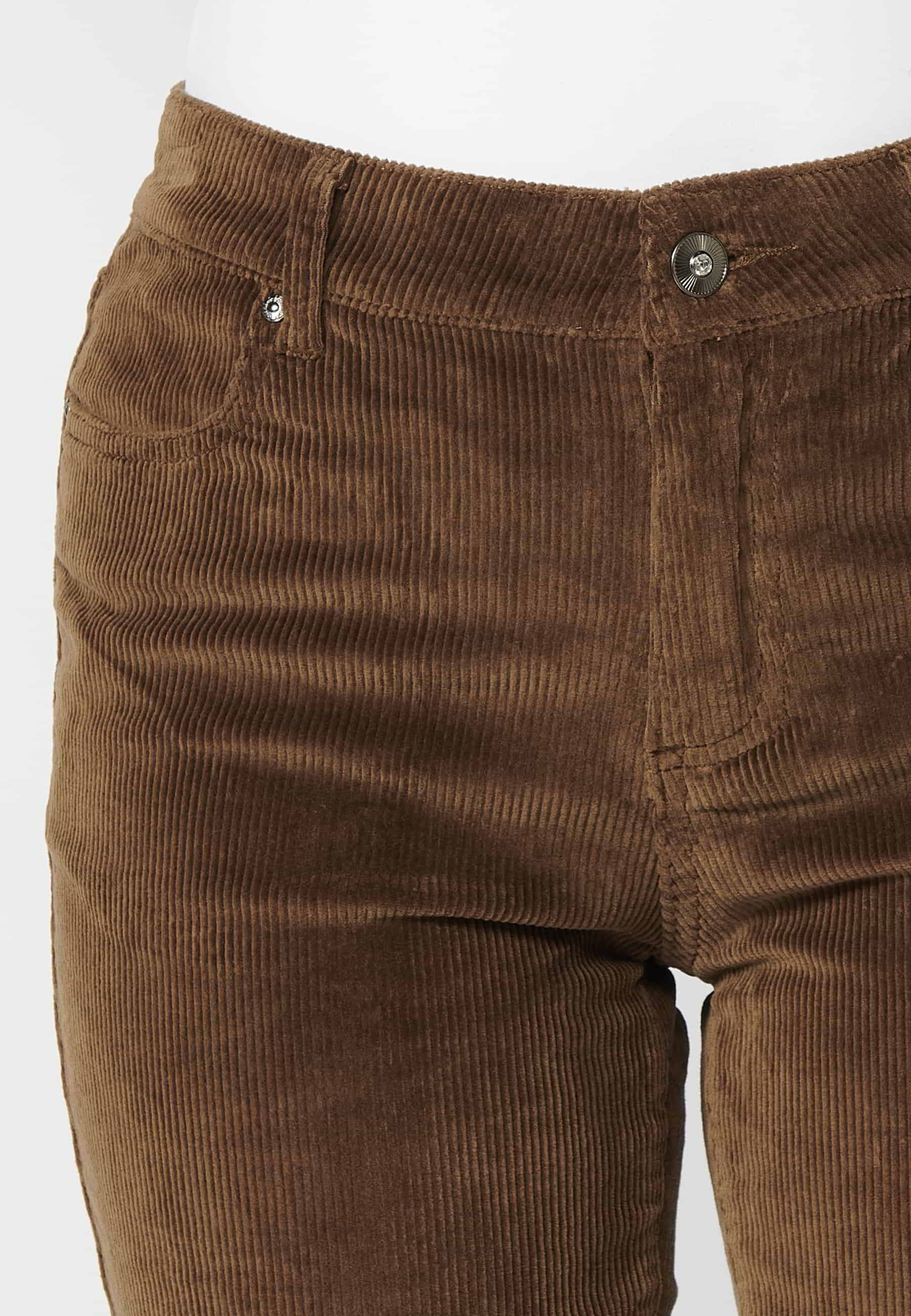 Pantalon long évasé marron en velours côtelé pour Femme