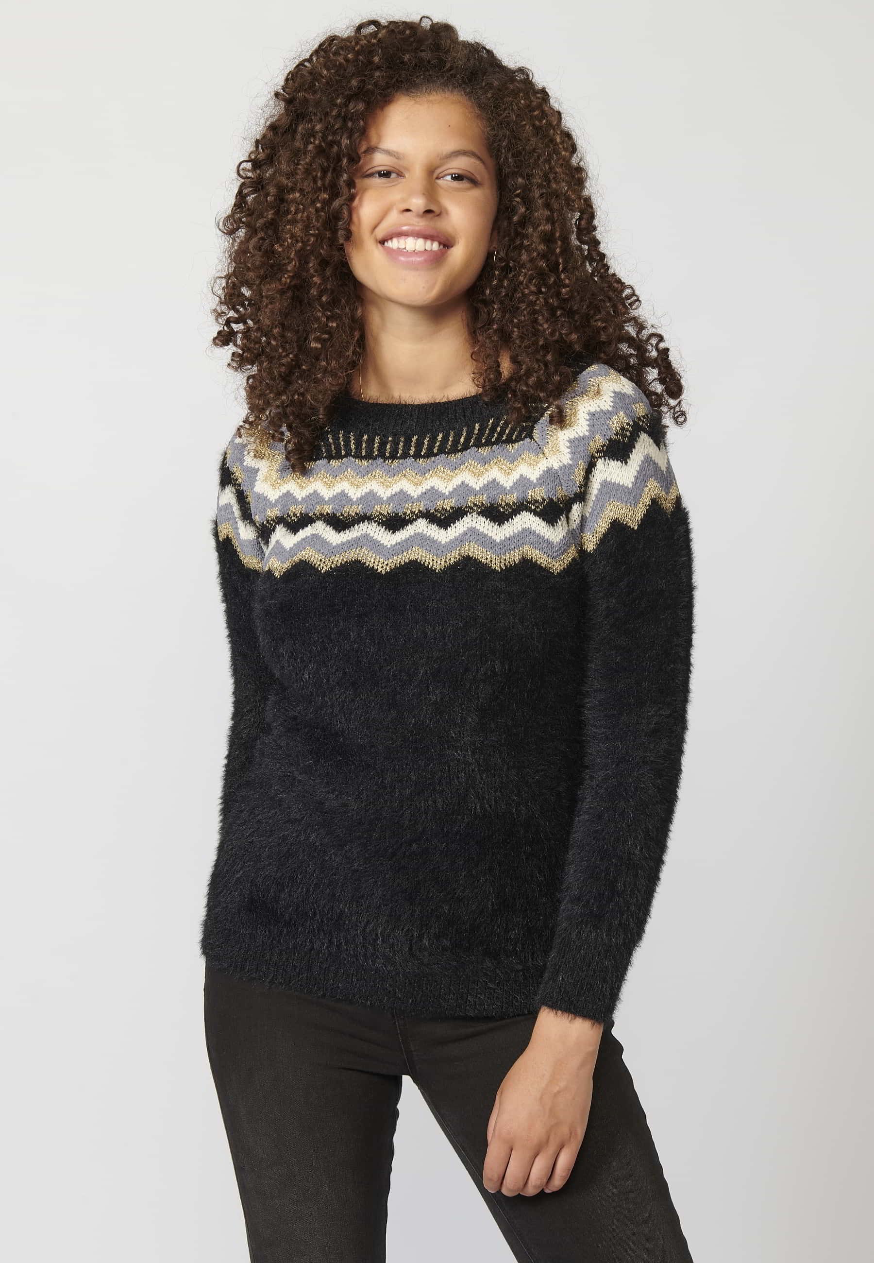 Pull tricoté noir à manches longues et col rond pour femme