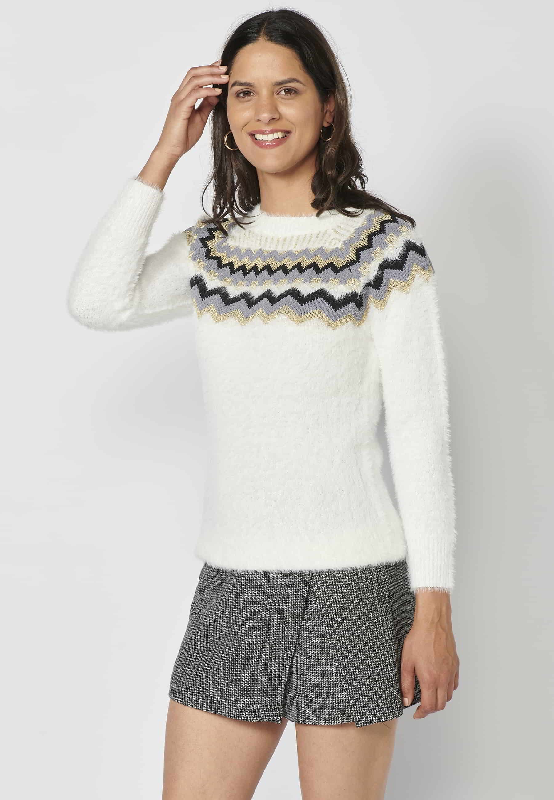 Ecru color round neck long-sleeved knitted sweater for Woman