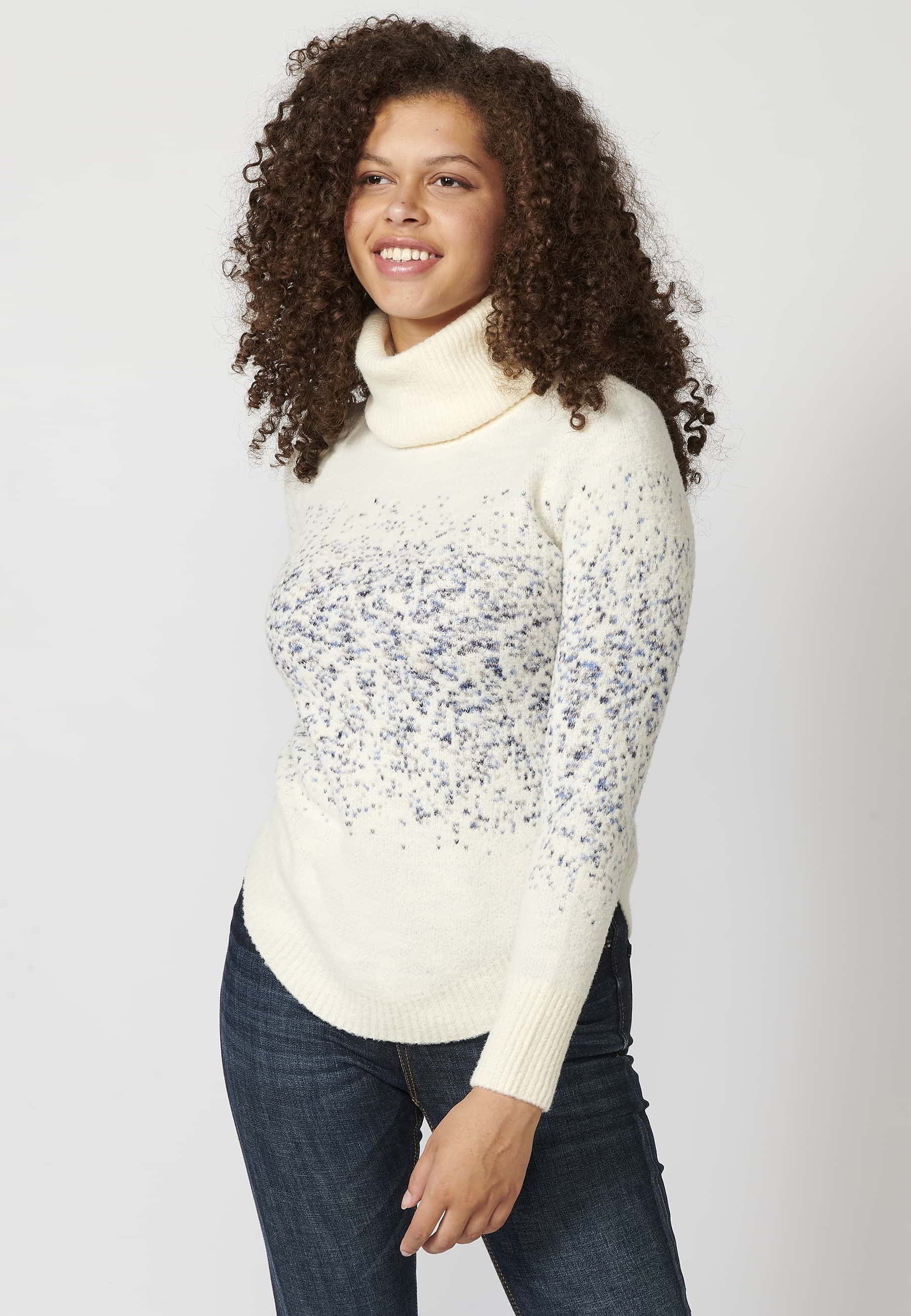 Pull tricoté écru marbré col montant à manches longues pour Femme