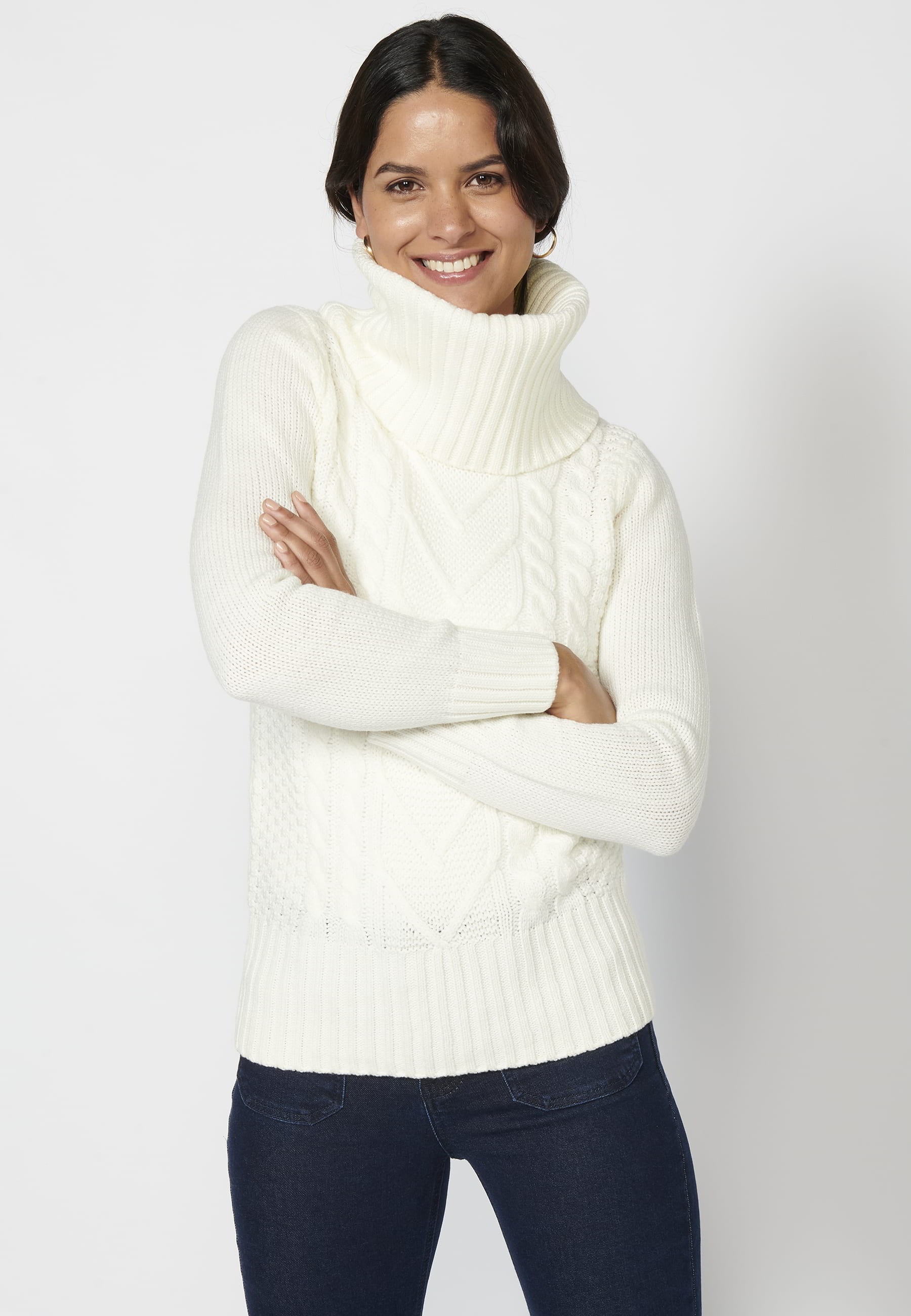 Pull col roulé manches longues écru pour femme 5