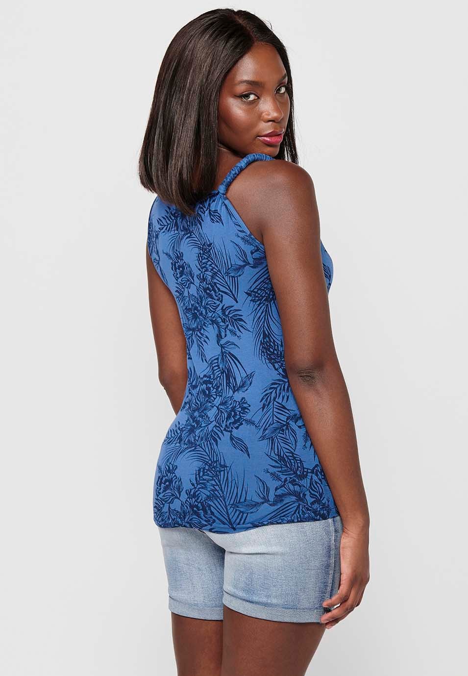 Tank top, boat neckline and blue floral print for women