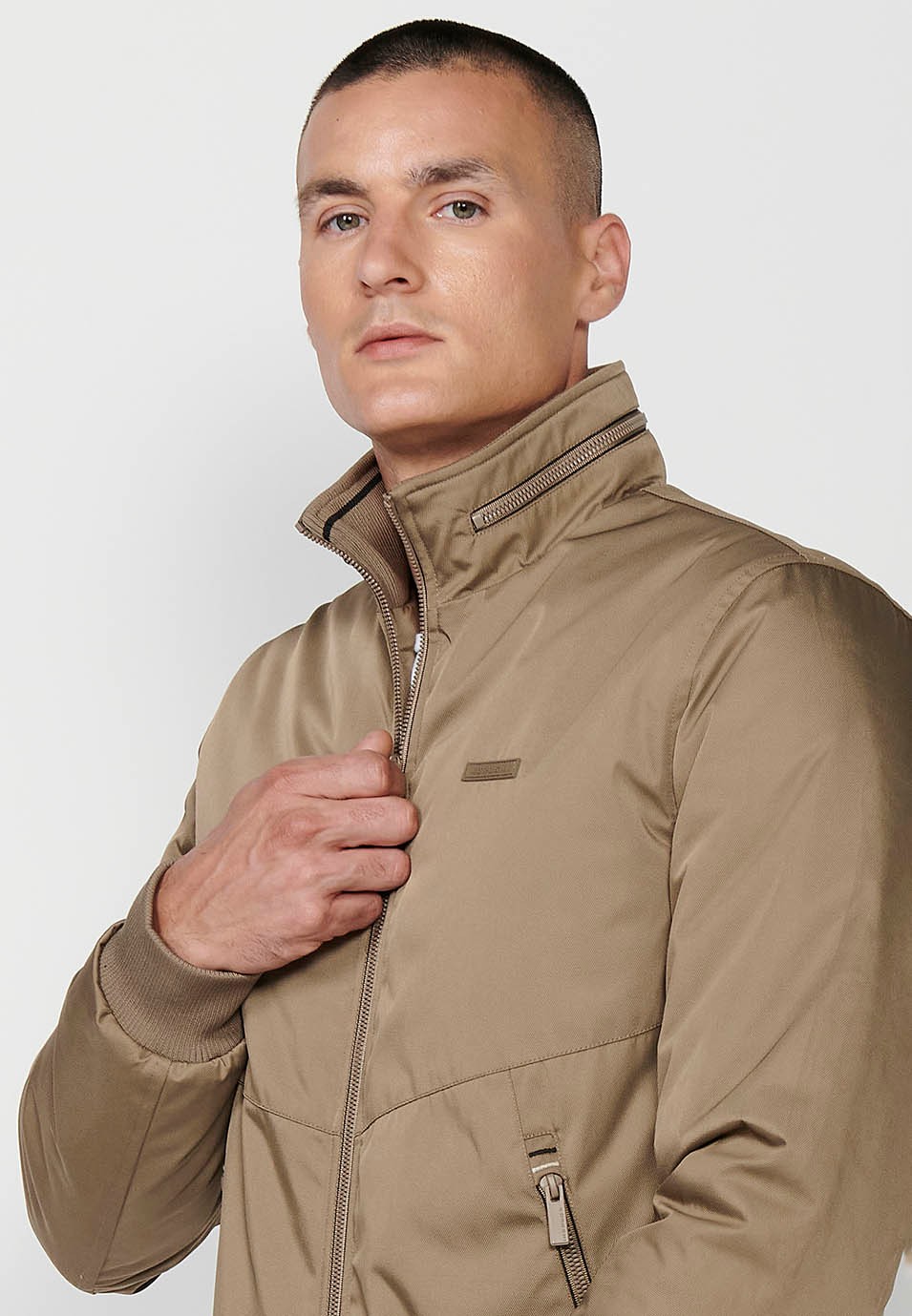 Men's Beige High Crew Neck Zip Front Closure Jacket with Pockets 6