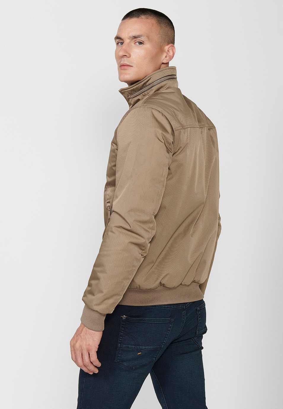 Men's Beige High Crew Neck Zip Front Closure Jacket with Pockets 4