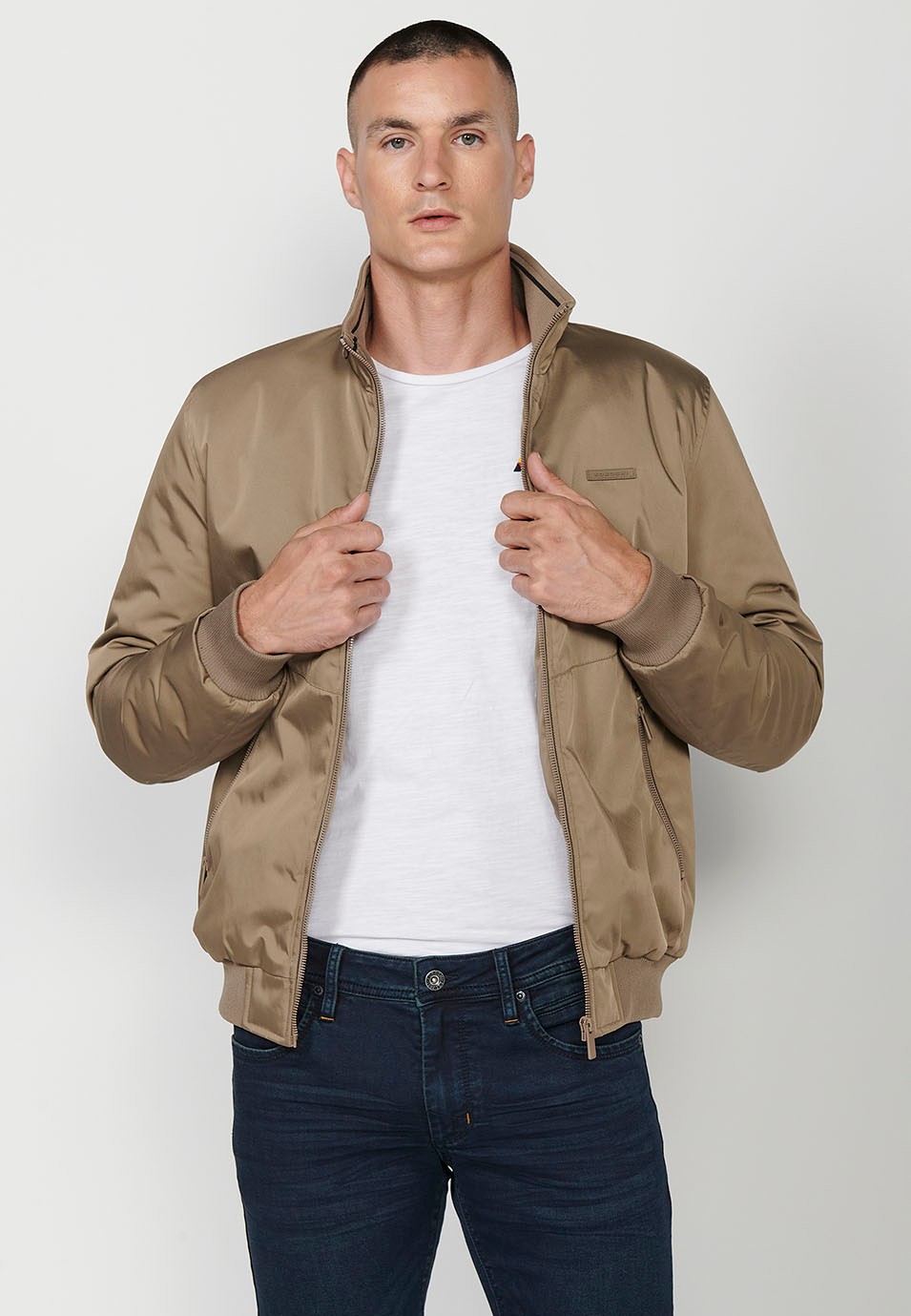 Men's Beige High Crew Neck Zip Front Closure Jacket with Pockets 8