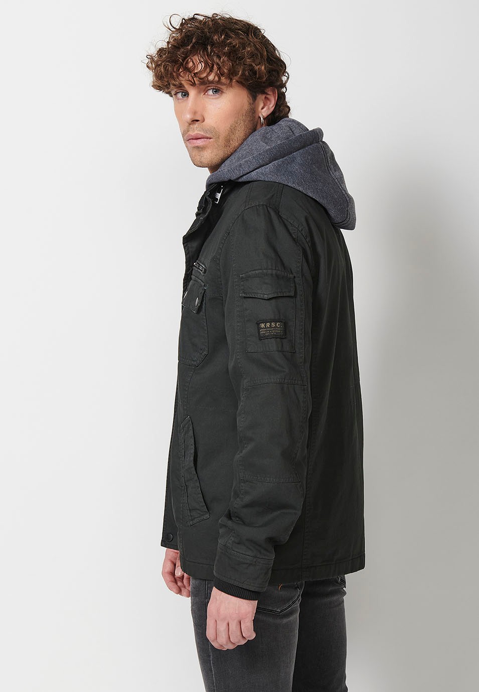 Baumwolljacke mit Kapuzenkragen, Reißverschluss vorne und Patte mit Taschen in Schwarz für Herren 4